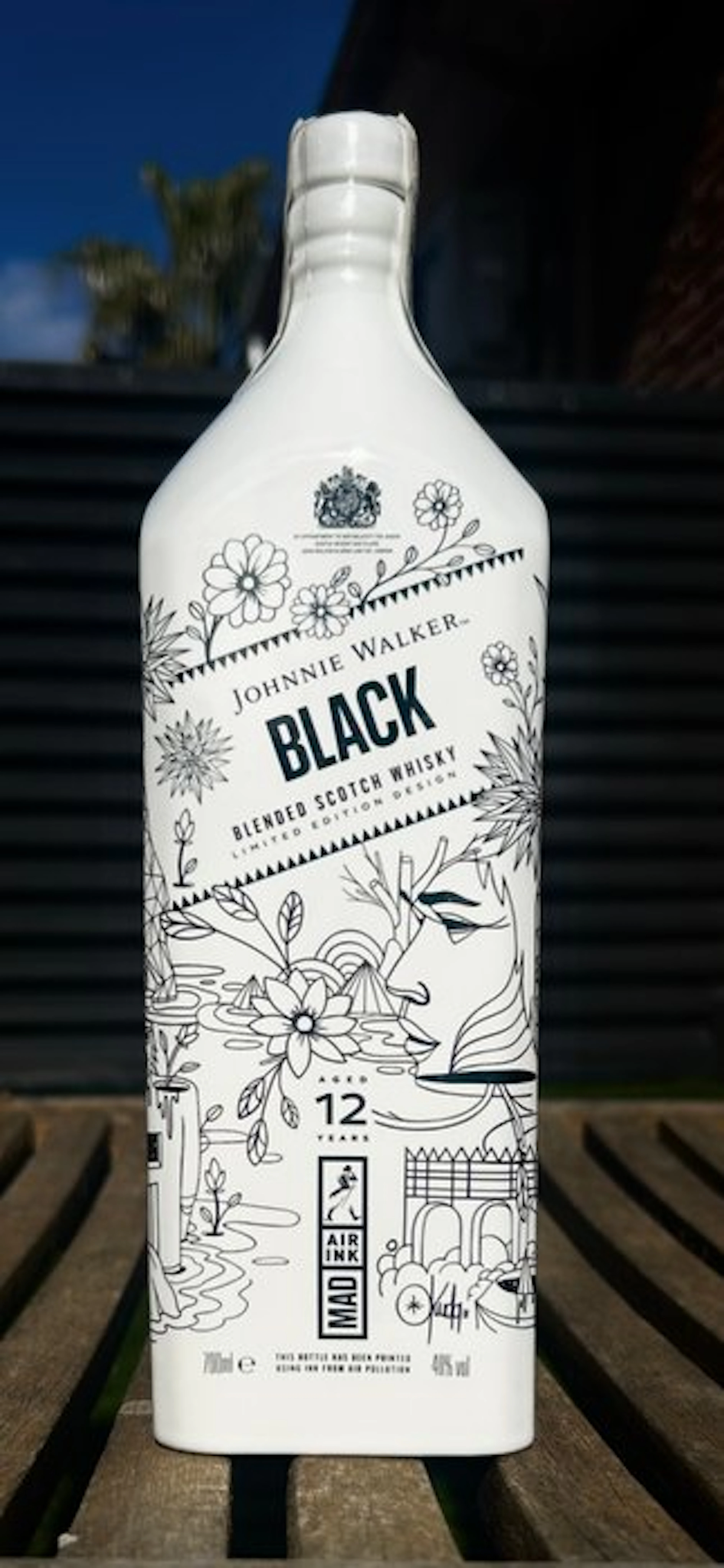 Johnnie Walker 12 years old Black Label - Madrid Edition...