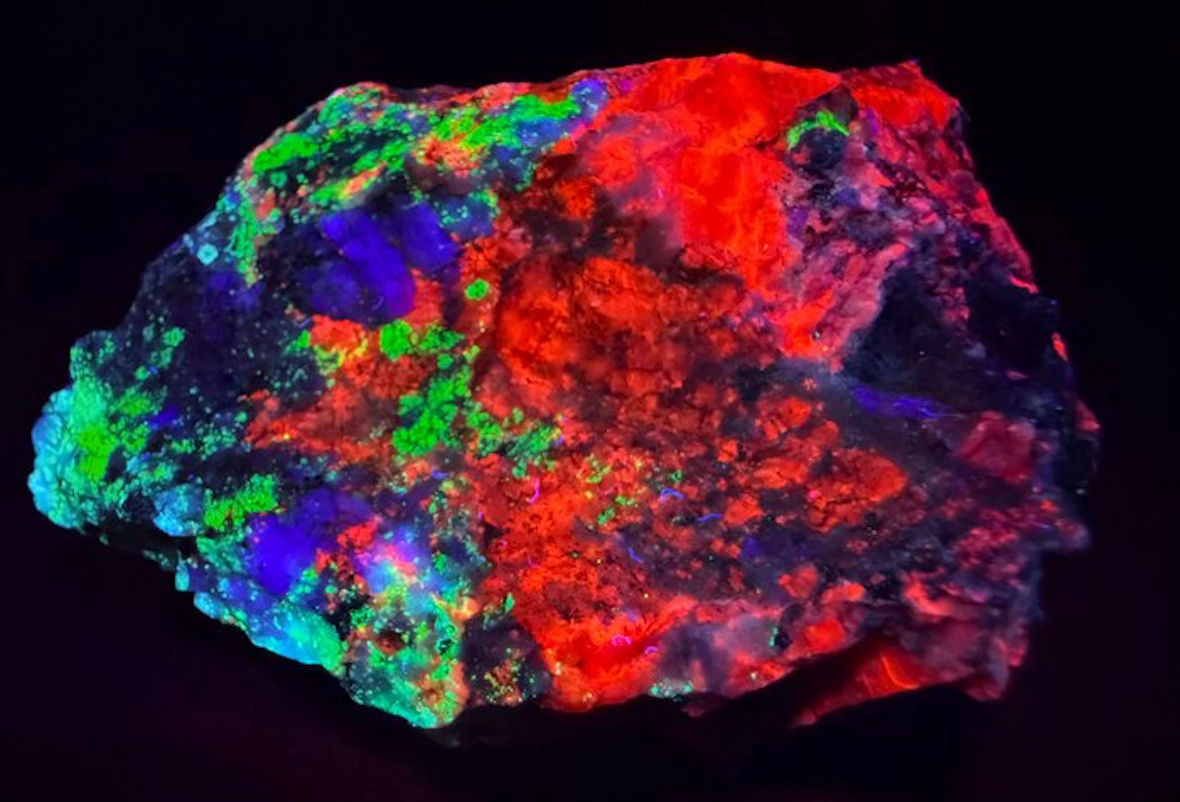 Rare "enchantment rock" willemite fluorite and calcite