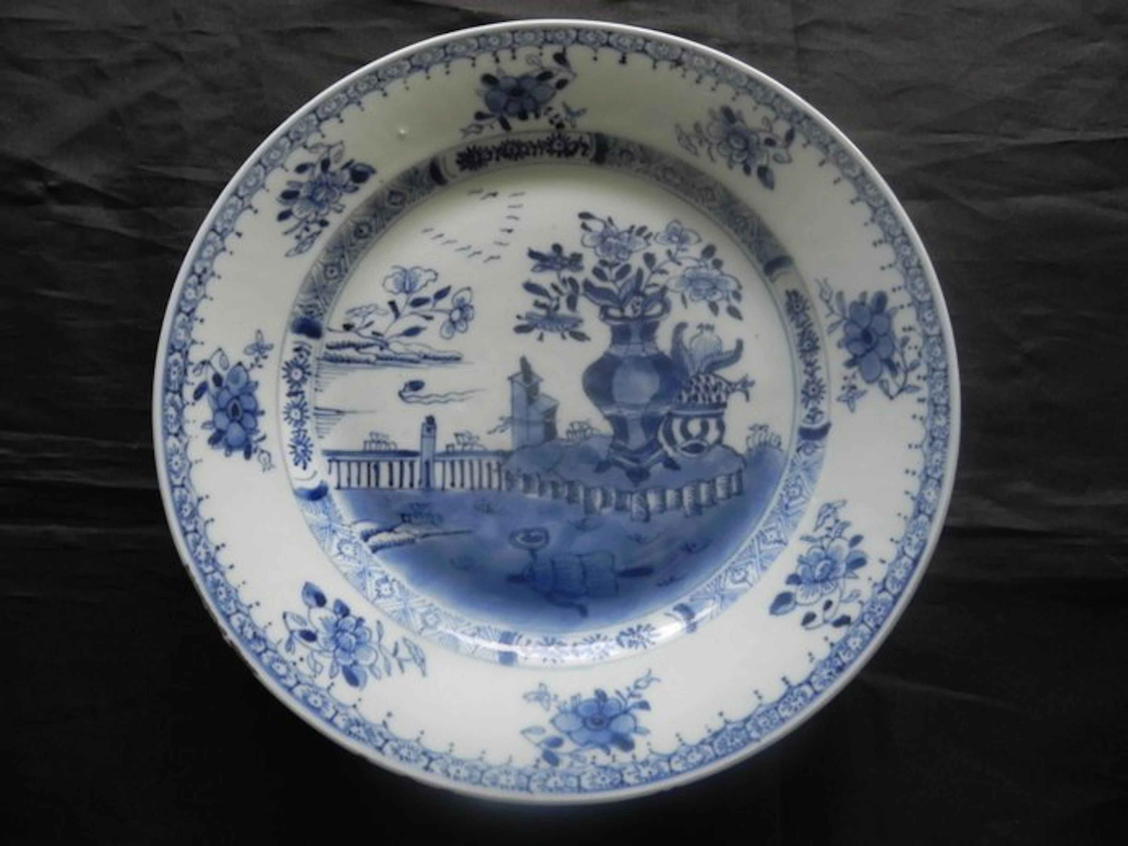 Saucer - Porcelain - Kangxi (1662–1722)