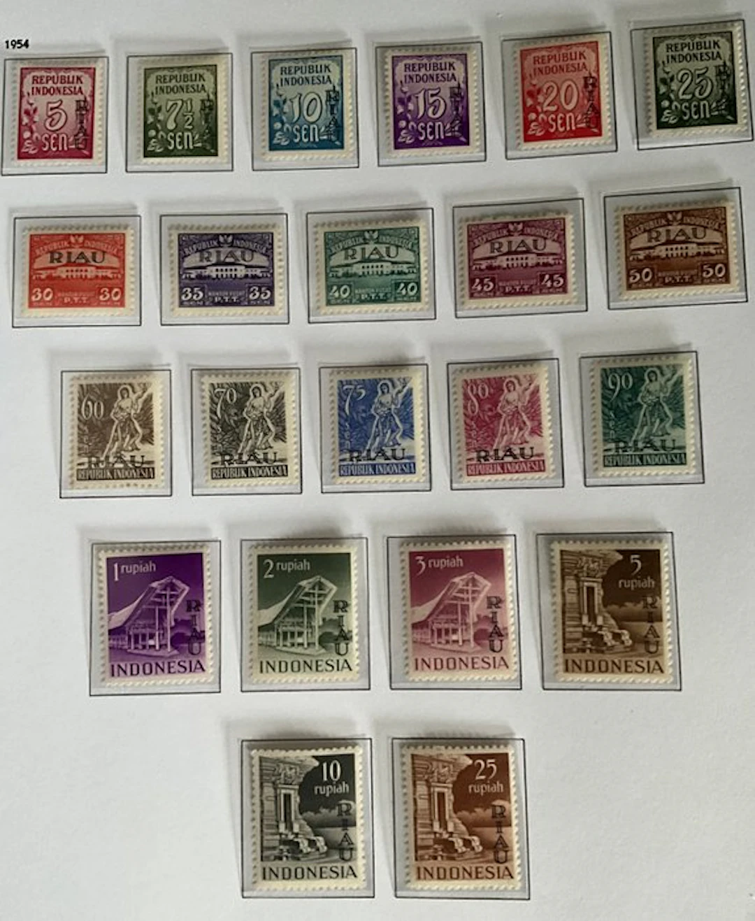 Indonesia 1949/1953 - Complete series Indonesia overprint Riau - Zonnebloem