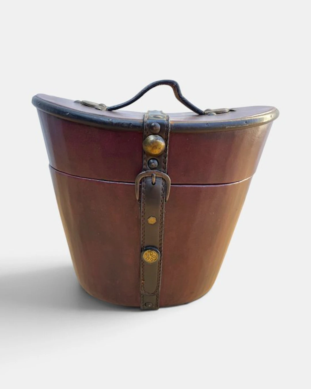 Decorative ornament - Europe - Hat box / hat bucket