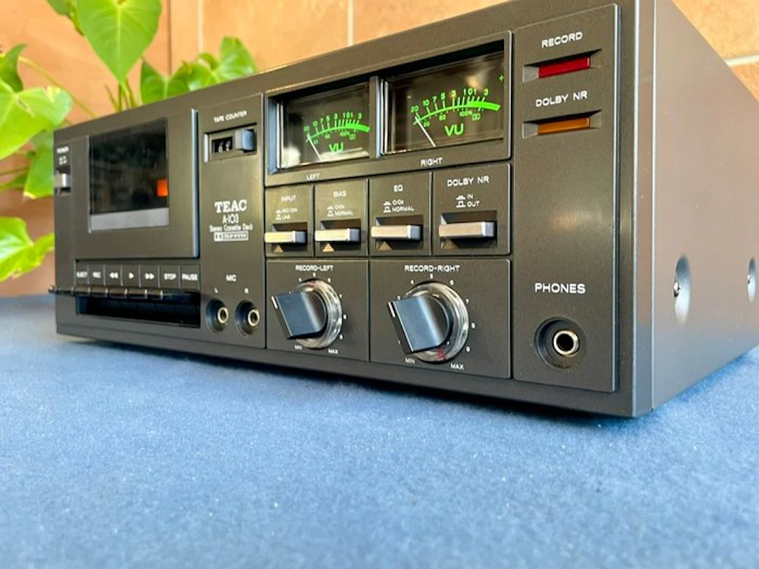TEAC - A-103 - Audio-cassette deck
