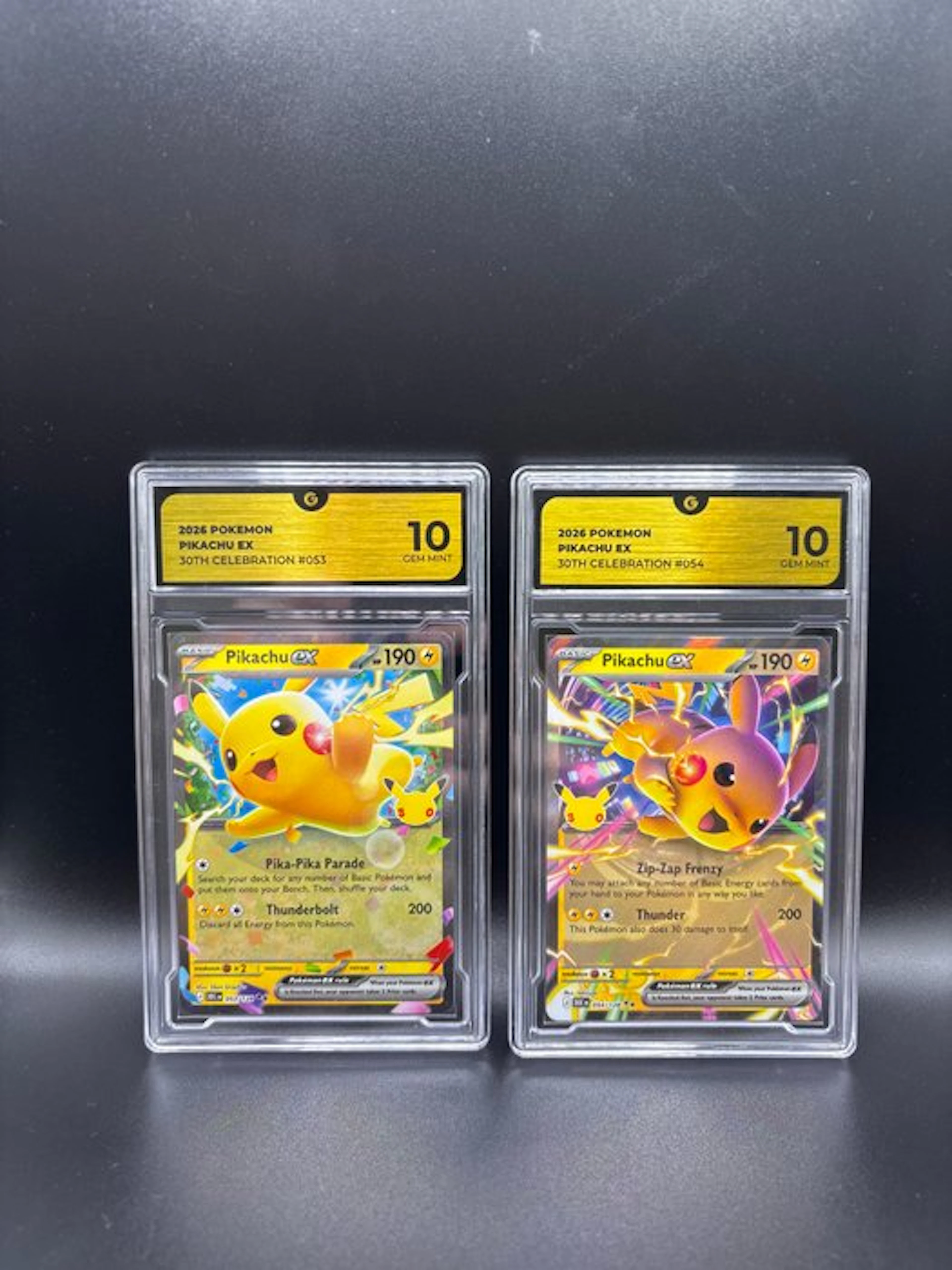 Pokémon - 2 Graded card - Pikachu 30 TH Annivesary - GG 10