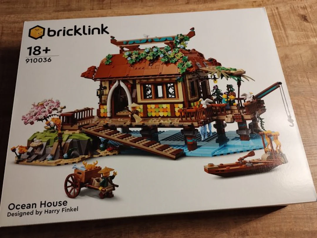 LEGO Set - 910036 - BrickLink Designer Program - Ocean House