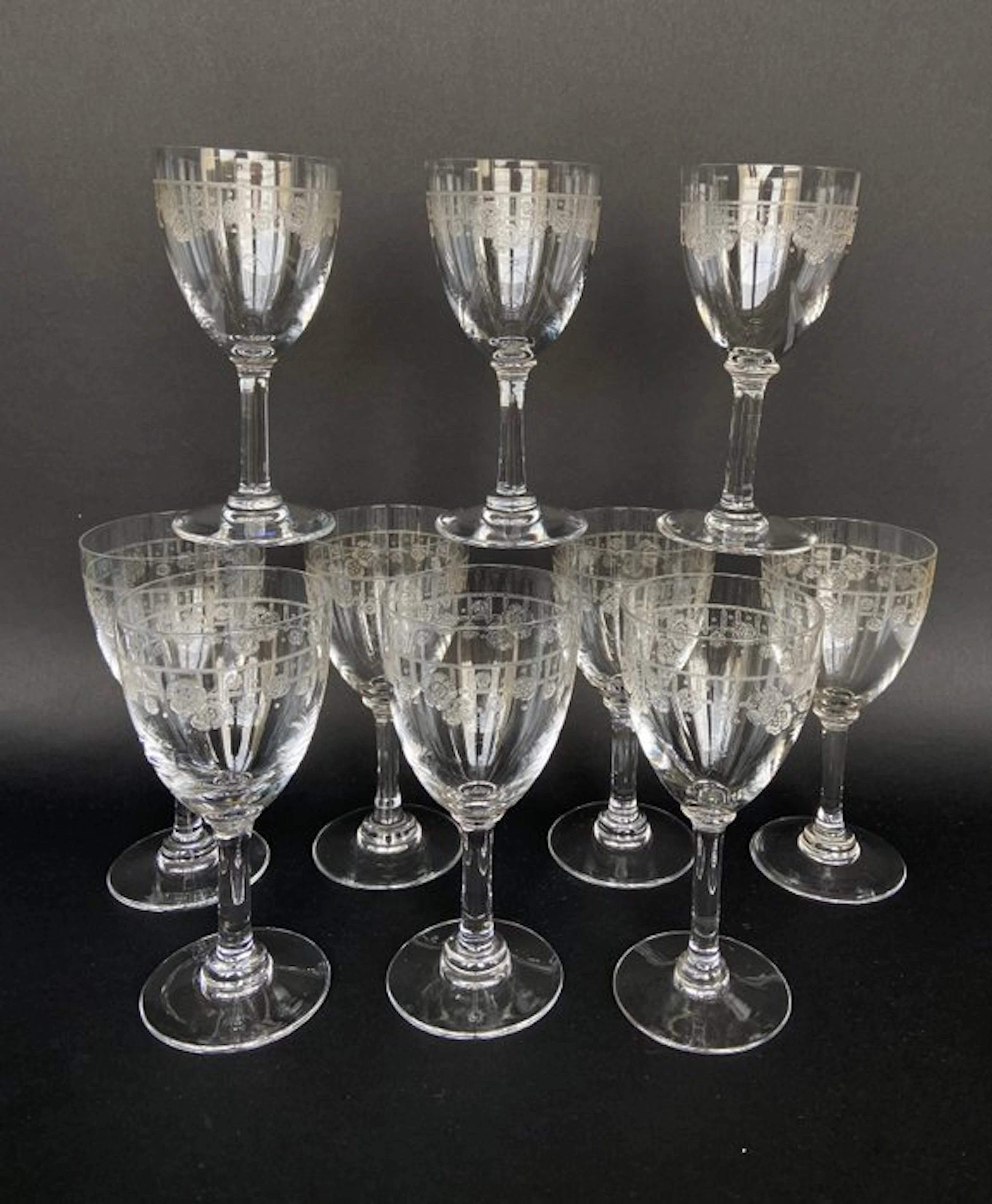 Drinking set - Superb set of 10 red wine glasses - Art Deco - Engraved crystal