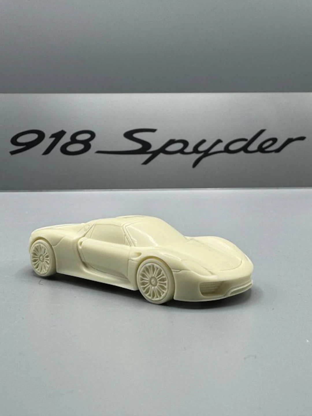 EXTREMELY RARE!! PROTOTYPE Porsche 918 Spyder model Paperweight - Porsche