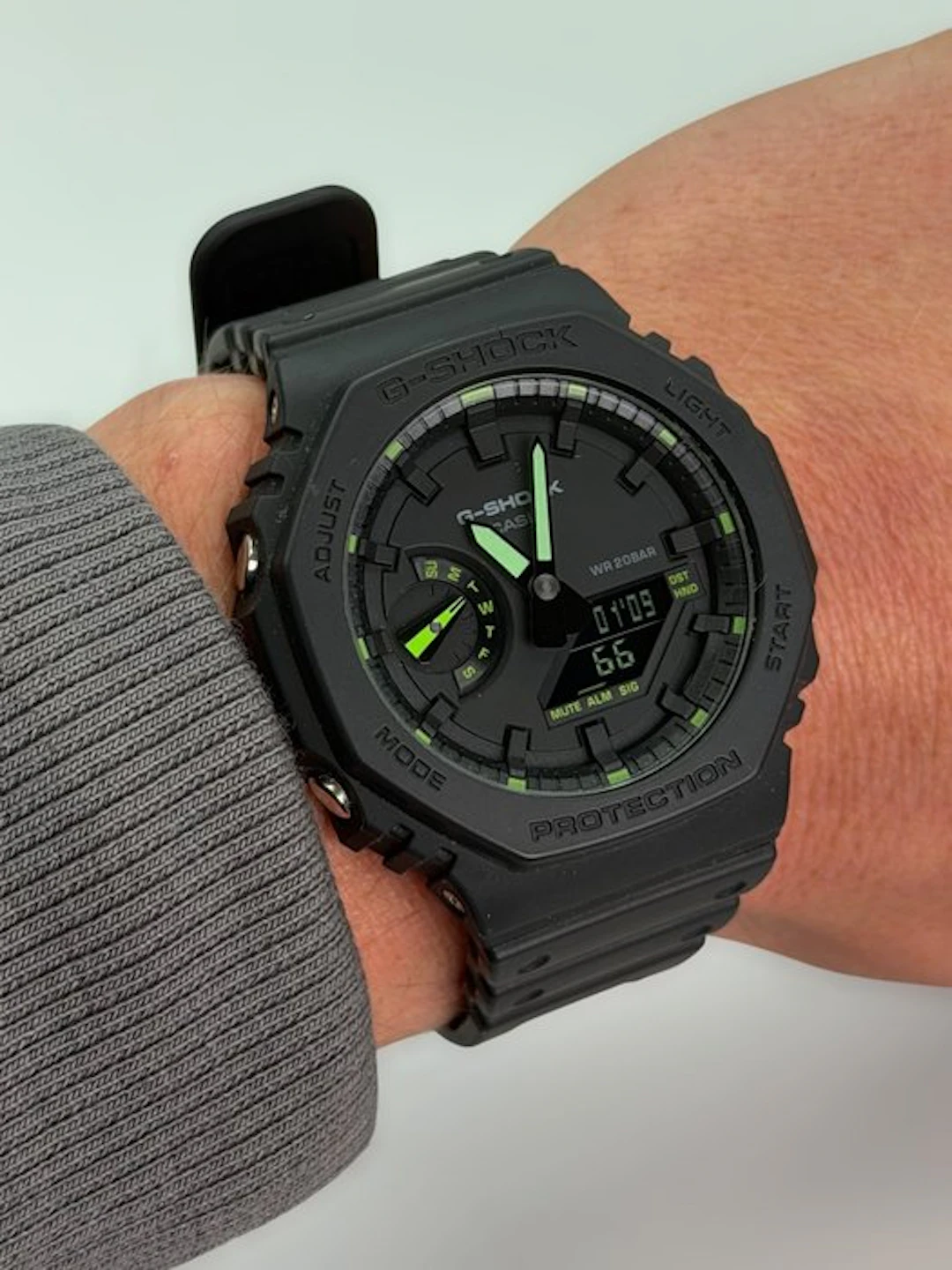 Casio G-SHOCK GA-2100 – Digital Watch – Module 5611 –...