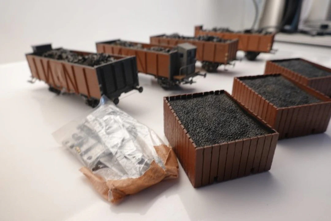 onbekend 0 - Model train freight carriage (9) - Four open wagons