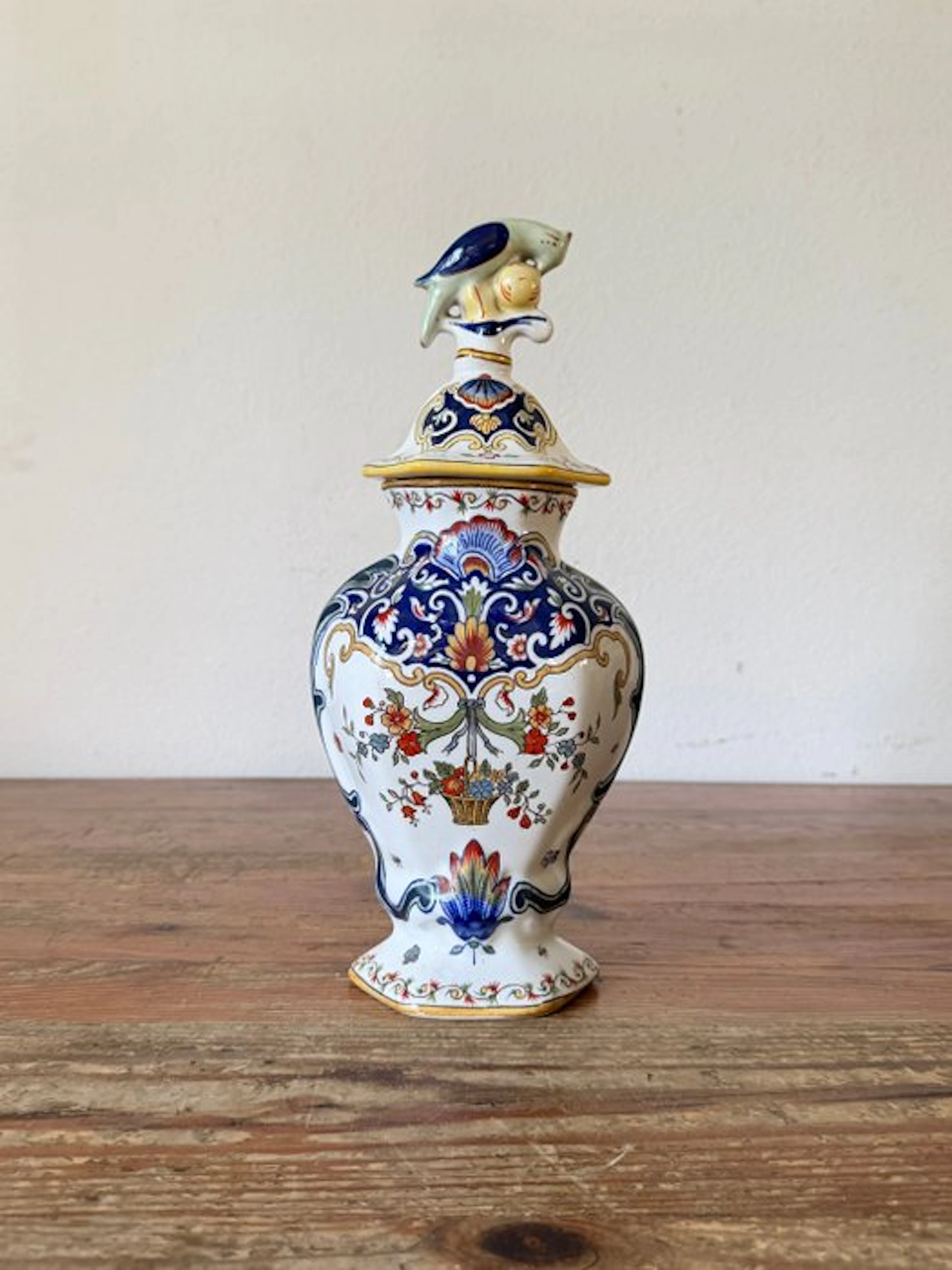 Vase - Earthenware - Lidded vase