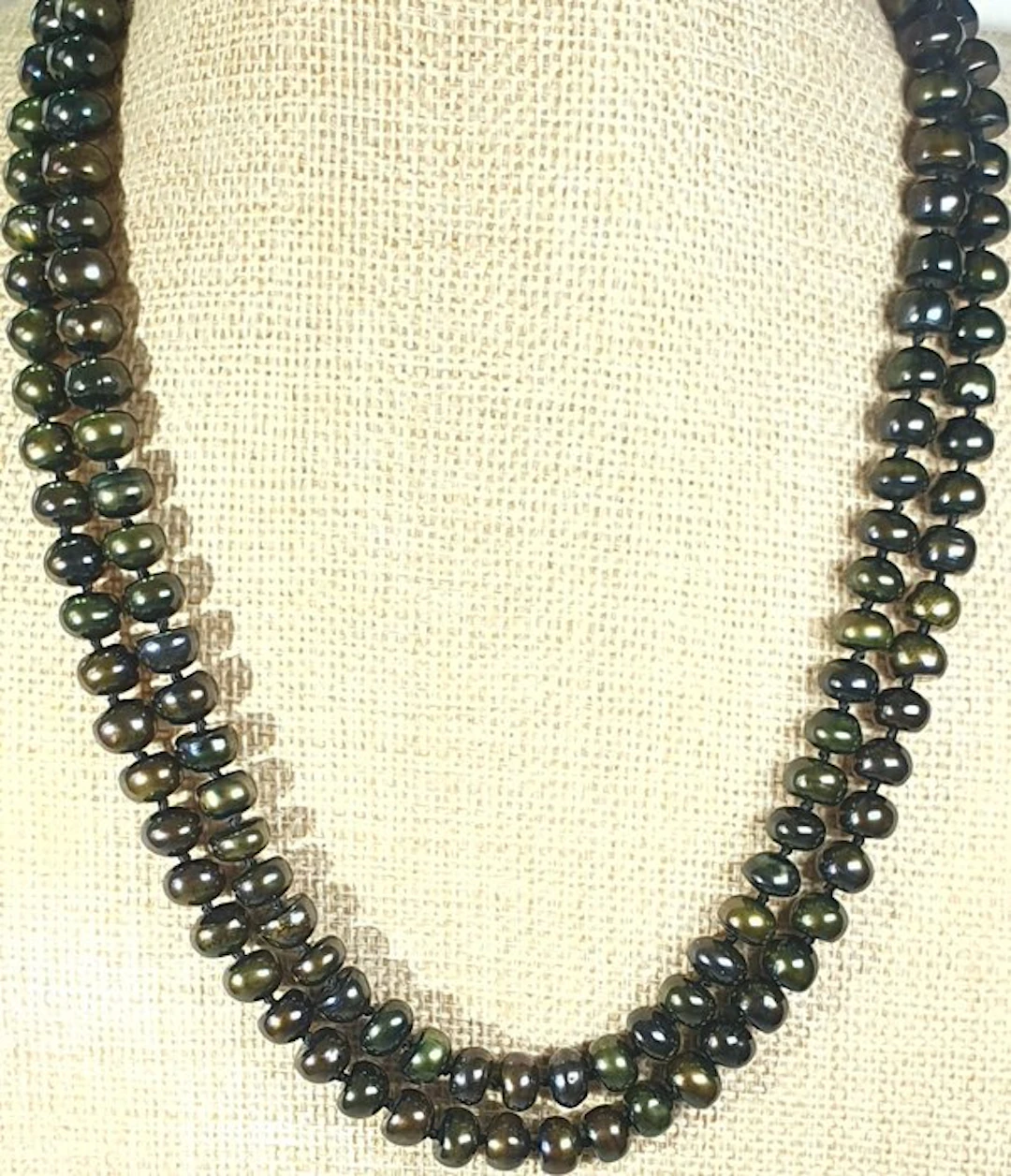 Natural freshwater pearls - LARGO OPERA - Symbol of...