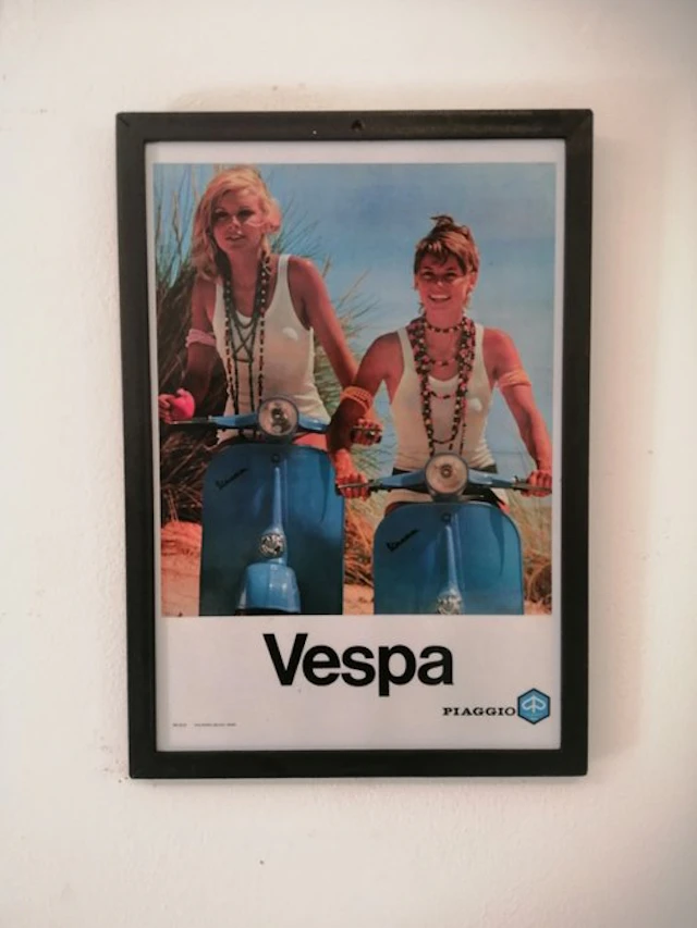 Piaggio - Vespa advertising sign - Vespa - Advertising sign - 1980 - Metal