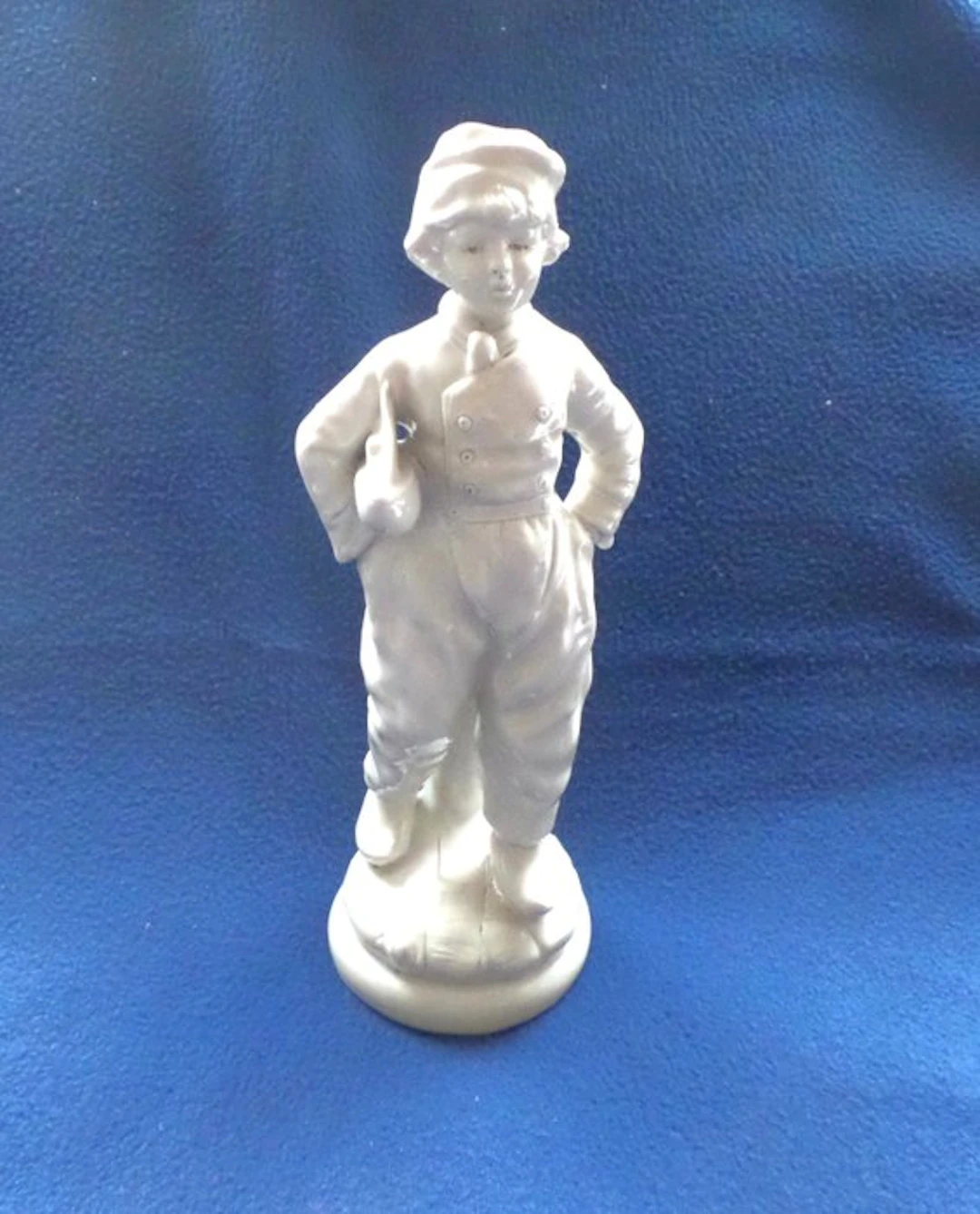 F. Kessler - Statue, Vissers jongen - 27.5 cm - Porcelain