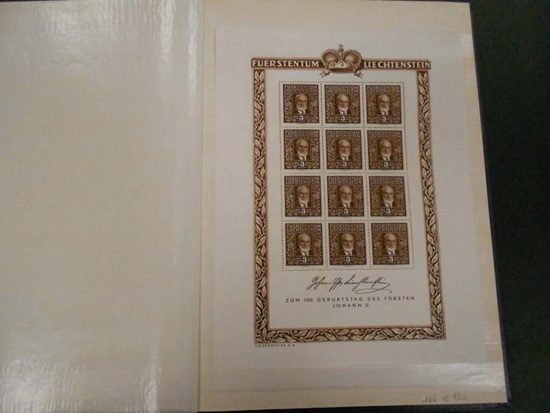 Liechtenstein - Collection on filing sheets - Yvert