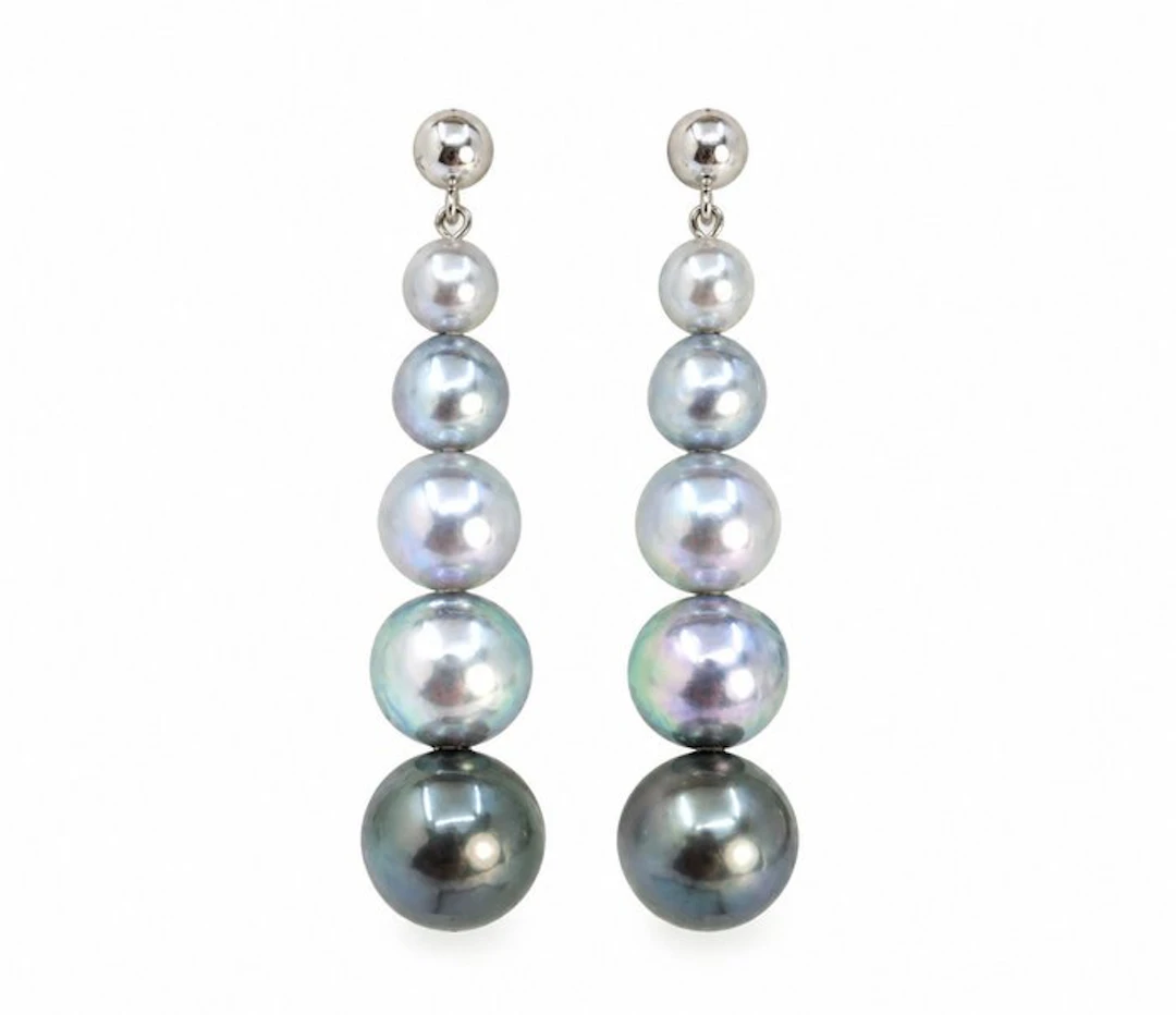 Earrings - 18 kt. White gold - 4x9mm Akoya Pearls