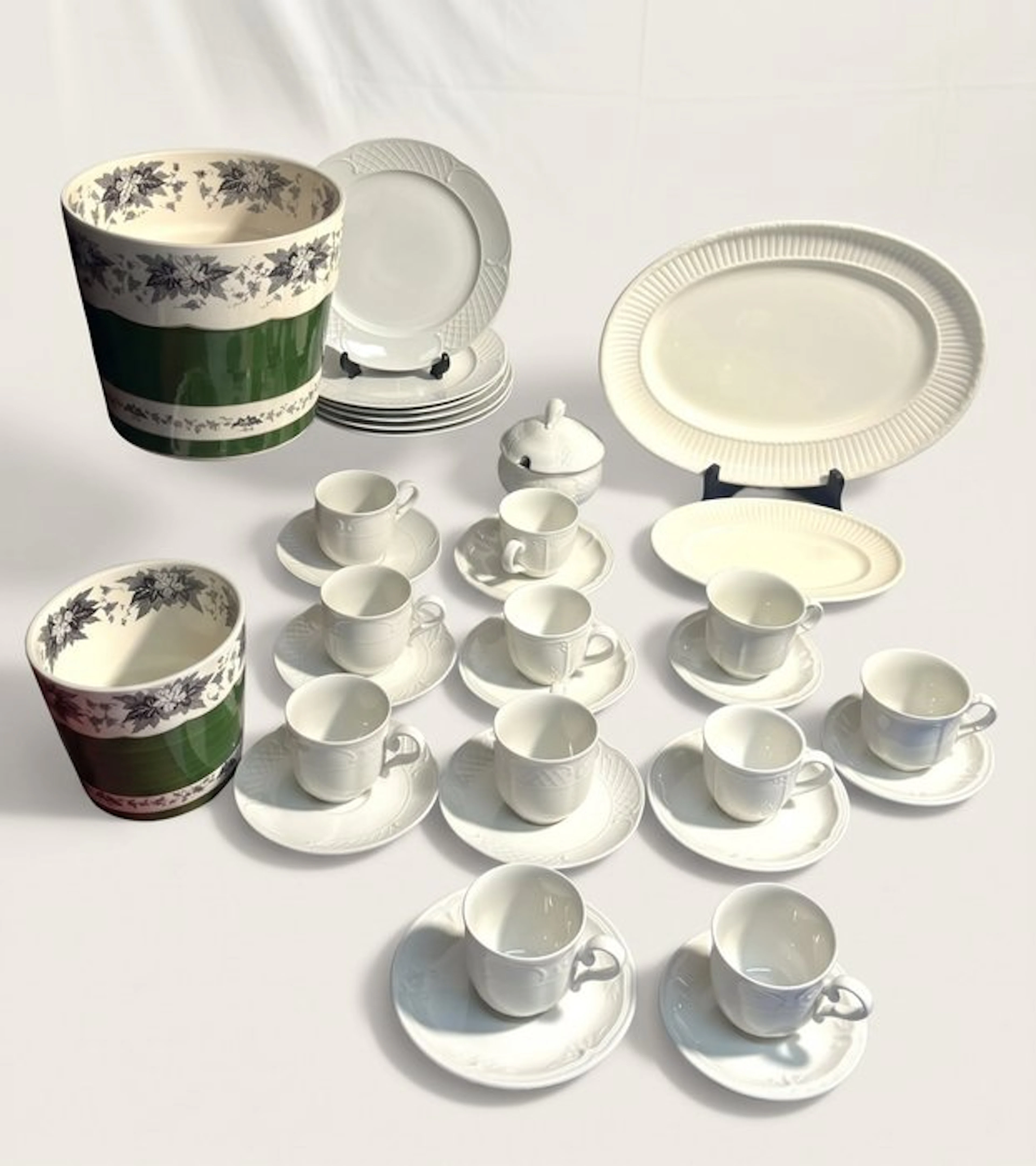 Villeroy & Boch - Table service (33) - Cortina - Porcelain