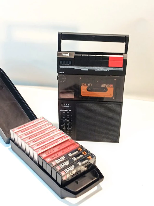 Siera - D 6350/00 Portable cassette player