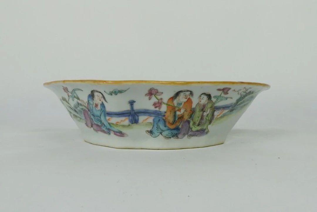 Qing Dynasty Famille Rose Figural Offering Dish — 'Liu...