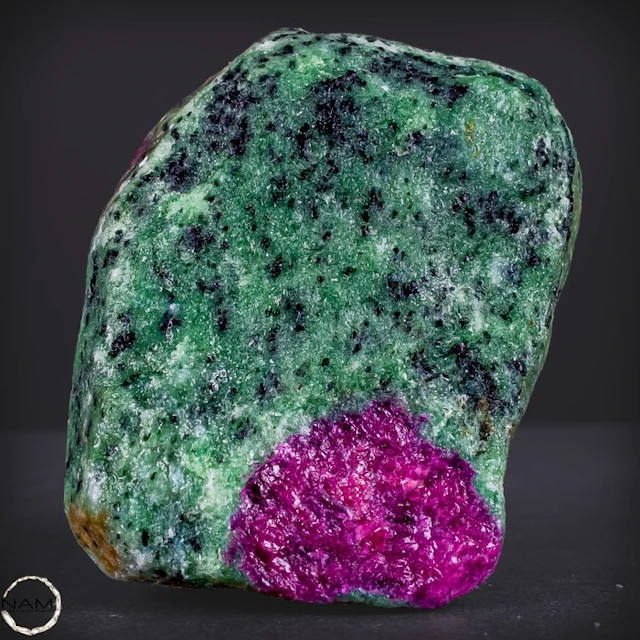 Natural ruby zoisite freeform – Nature's powerful display of colors.- 443.18 g