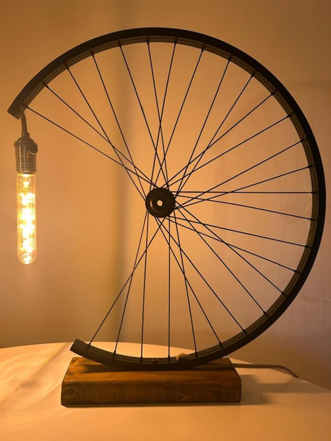 Table lamp - Iron, Wood, Aluminium - Upcycled