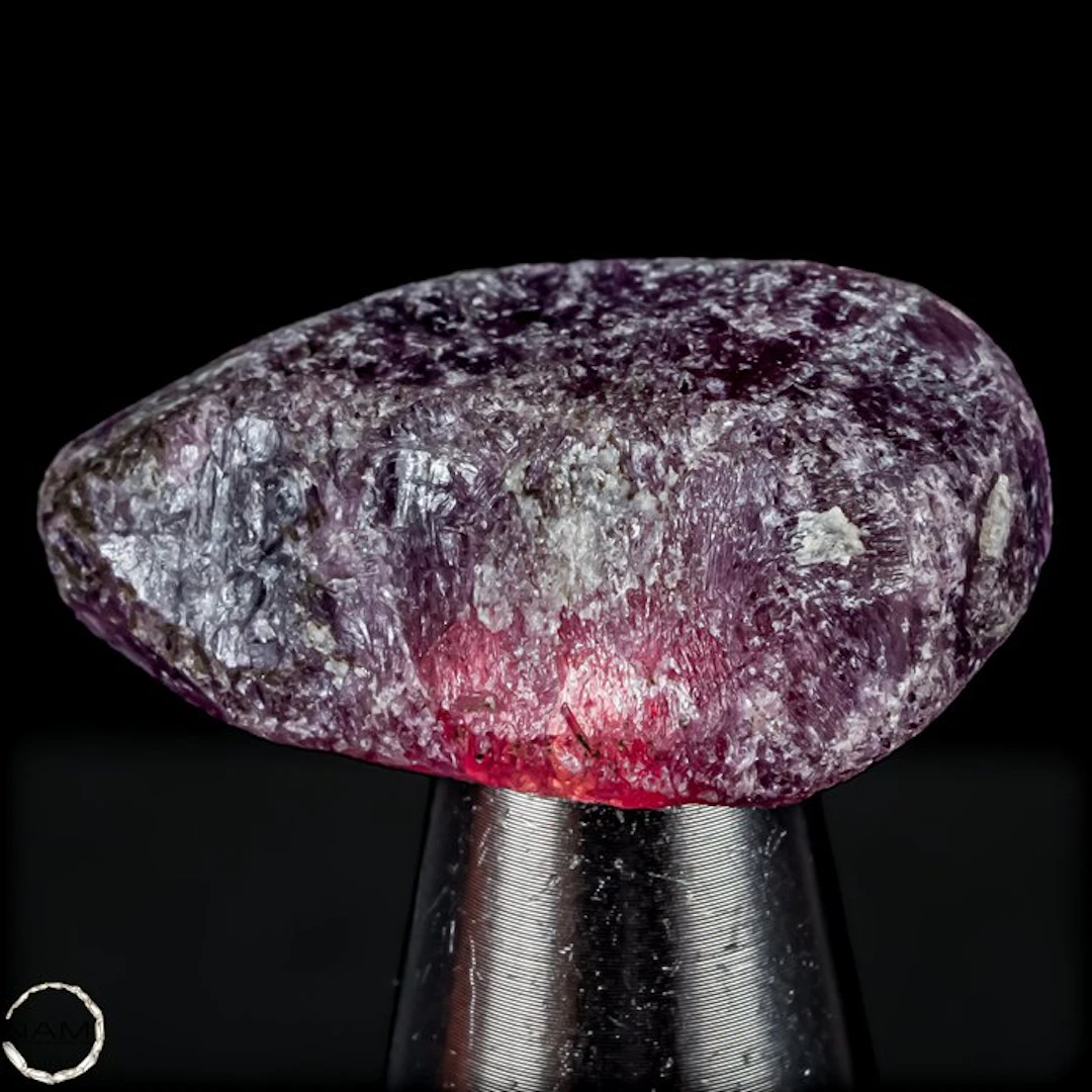 Natural, rarer Padparadscha sapphire – Rough crystal with...