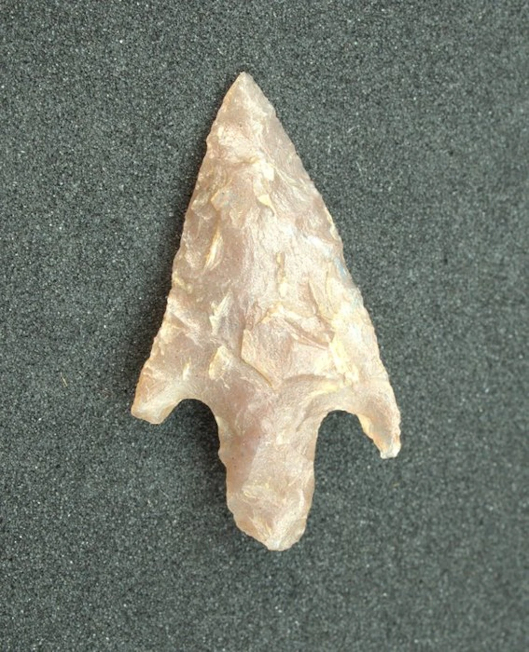 European Neolithic flint Tanged, Barbed Arrowhead - 25 mm (No reserve price)