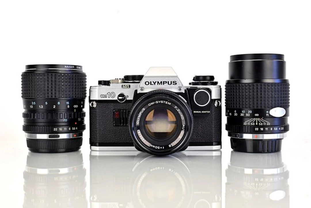 Olympus OM-10 + Zuiko 1,8/50mm + Tokina 35-70mm + Tokina 135mm | Analogue
