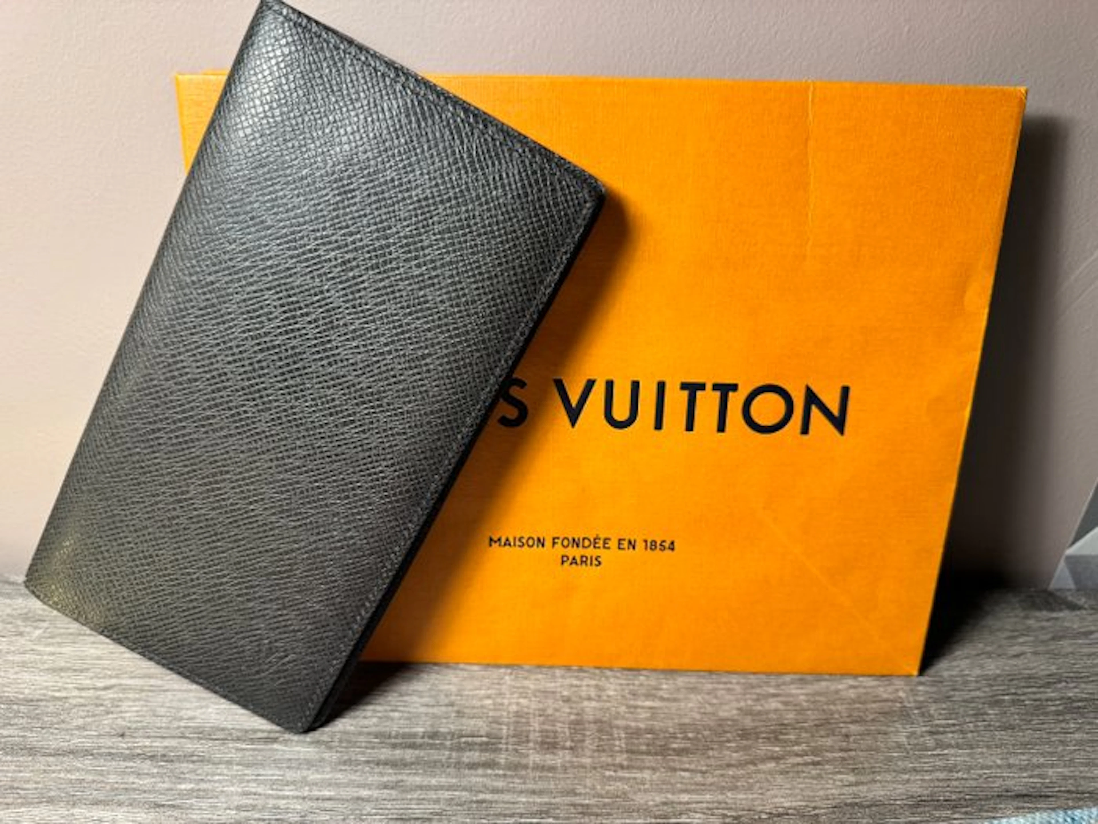 Louis Vuitton - Brazza - Long wallet