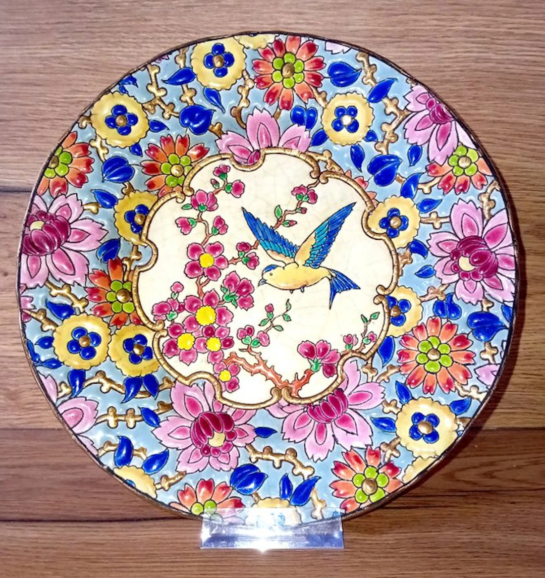 Longwy - Plate - Décor floral japonisant - Faience and cloisonné enamels - Rare