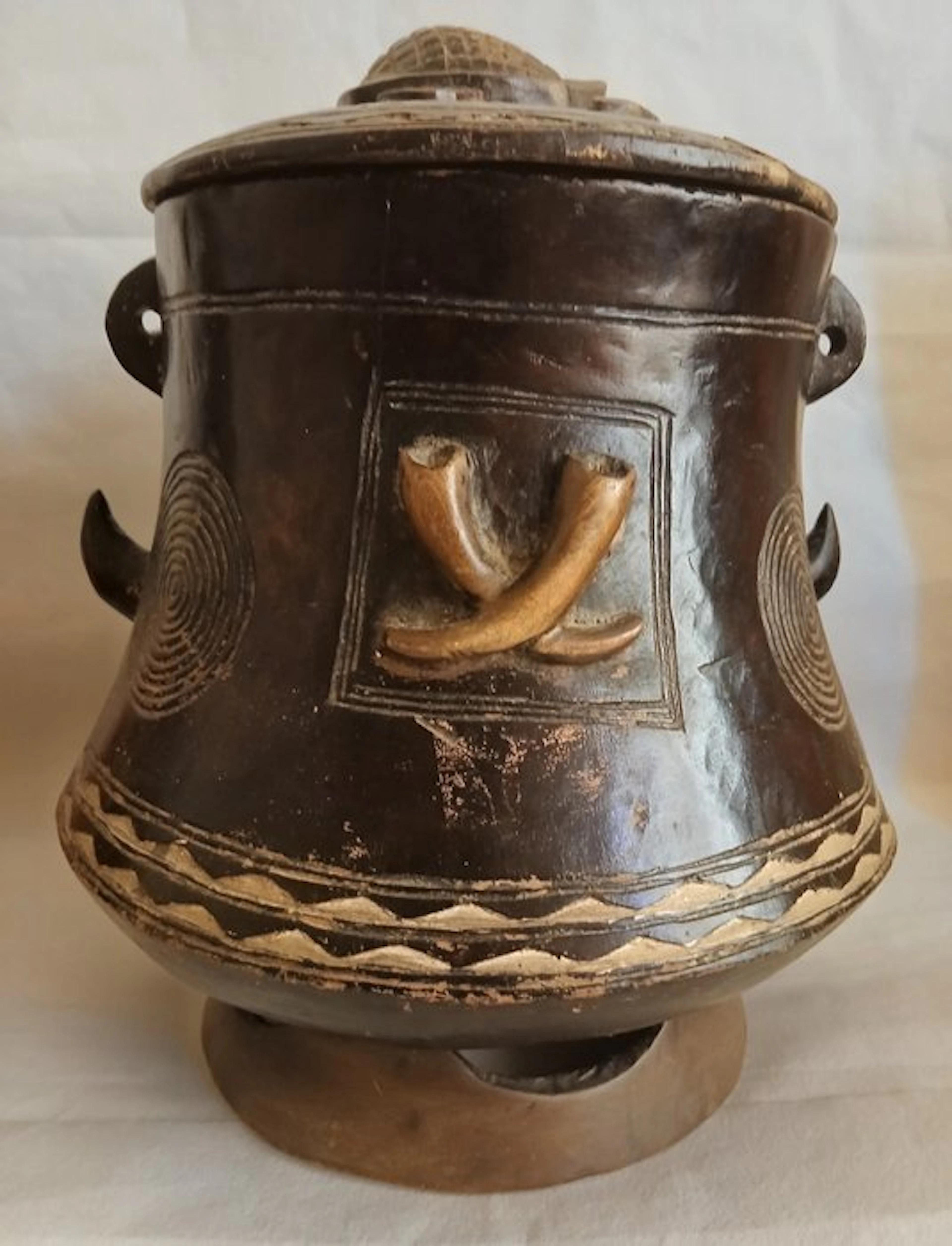Box - Wood - Baoulé divination box
