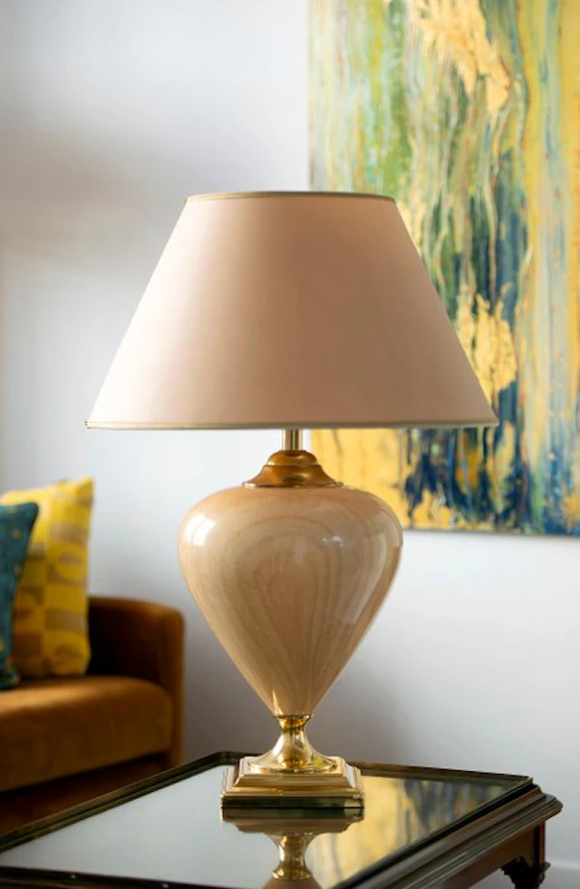 Maison Le Dauphin - Table lamp - Faux wood / Marble effect & Brass – 74 cm