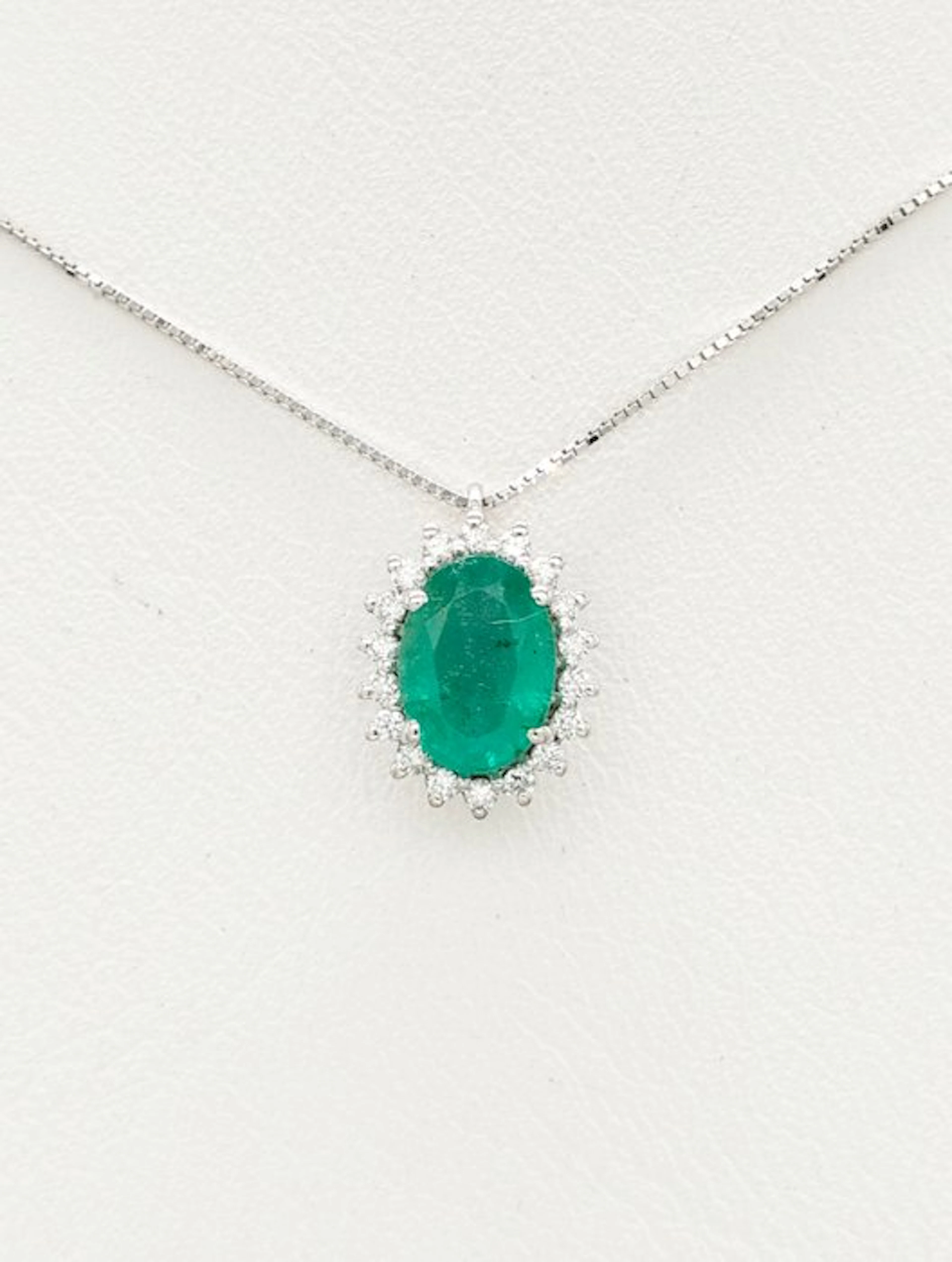 No reserve price - Necklace - 18 kt. White gold Emerald - Diamond