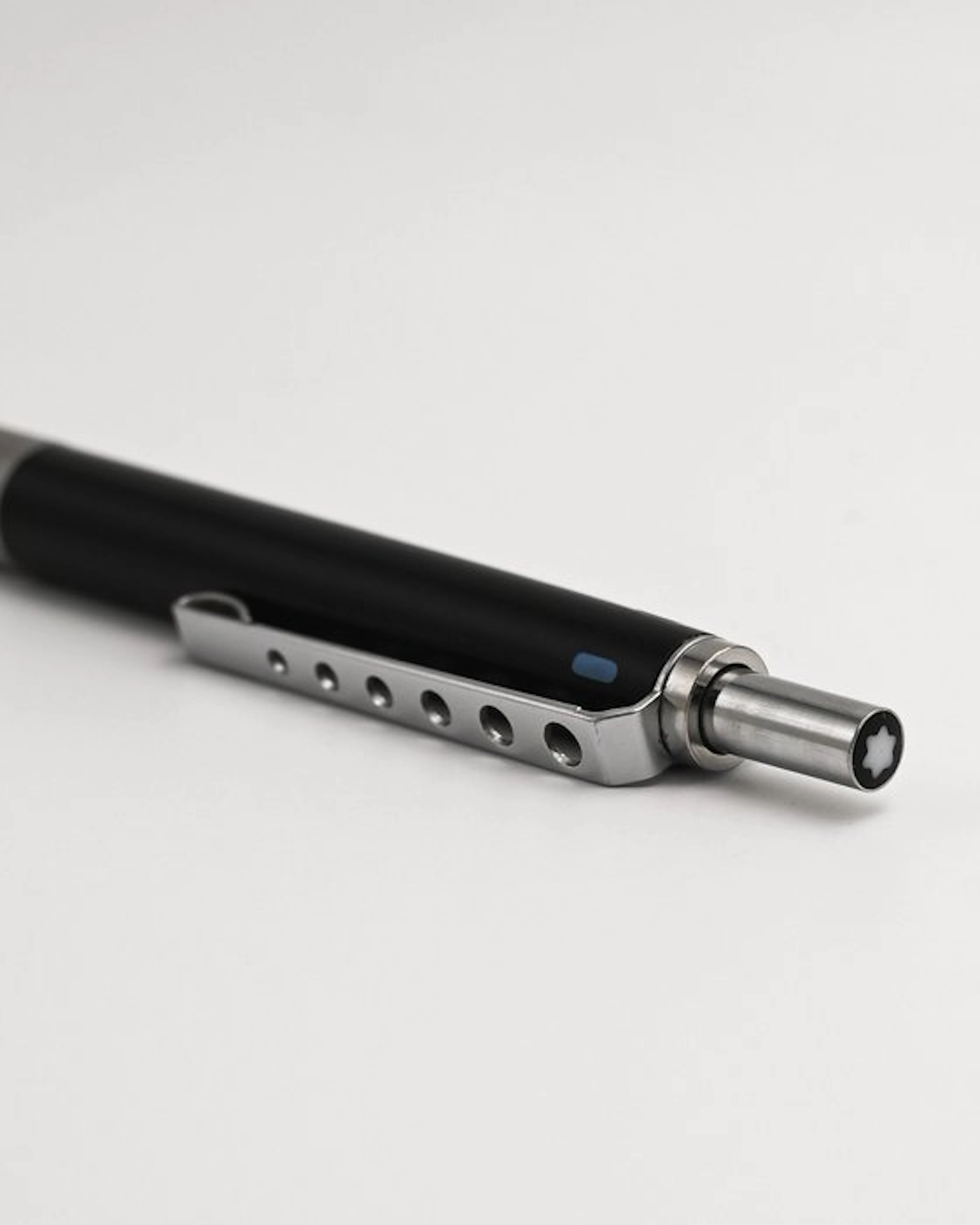 Montblanc - Nr. 572 Carrera Vierfarbkugelschreiber - Ballpoint pen
