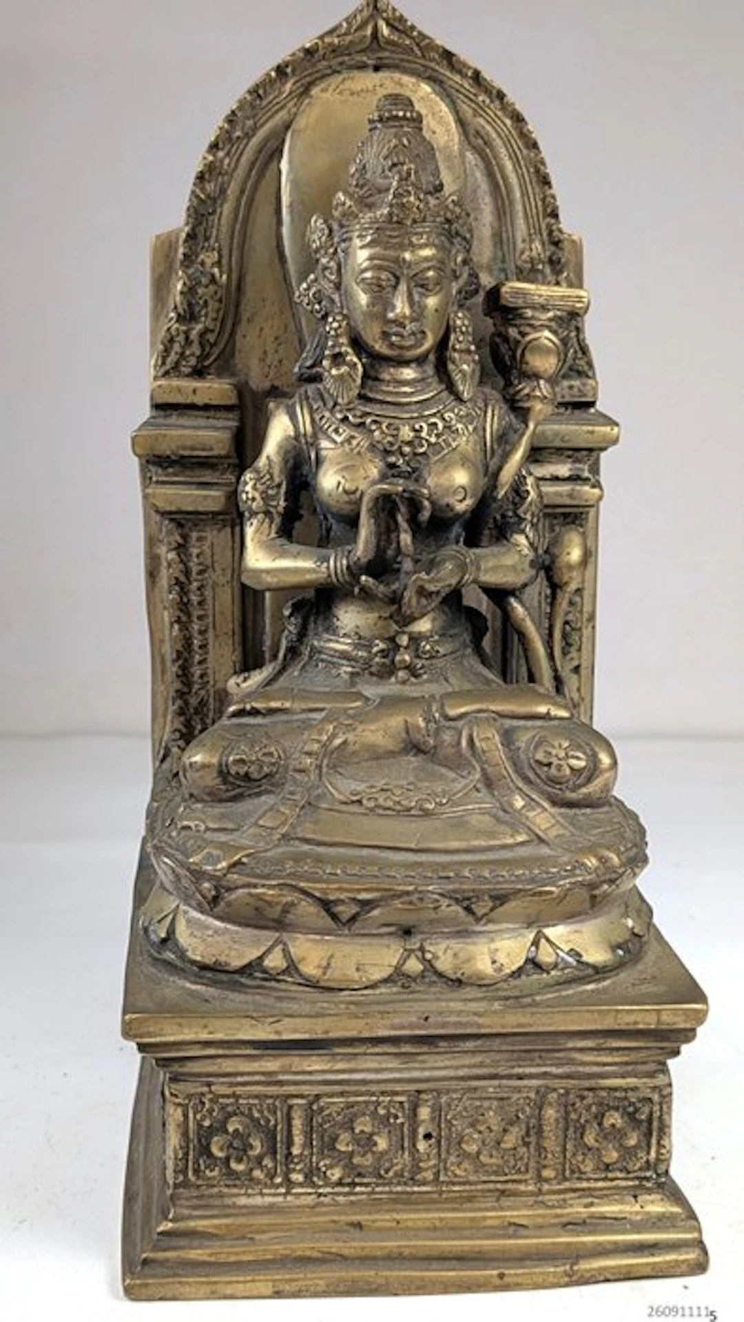 Zeer zeldzame bronzen afbeelding van Prajnaparamita in...