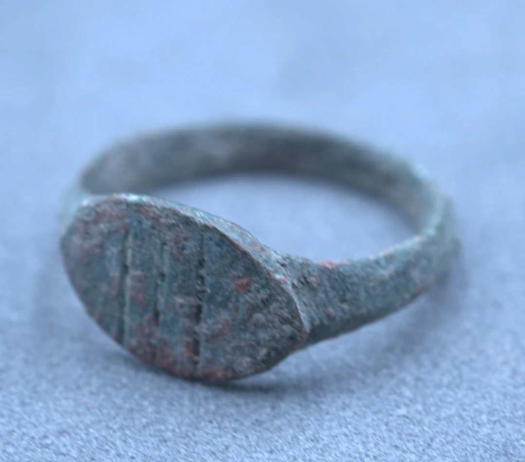 Medieval, Crusaders Bronze Finger Ring - 18 mm (No reserve price)