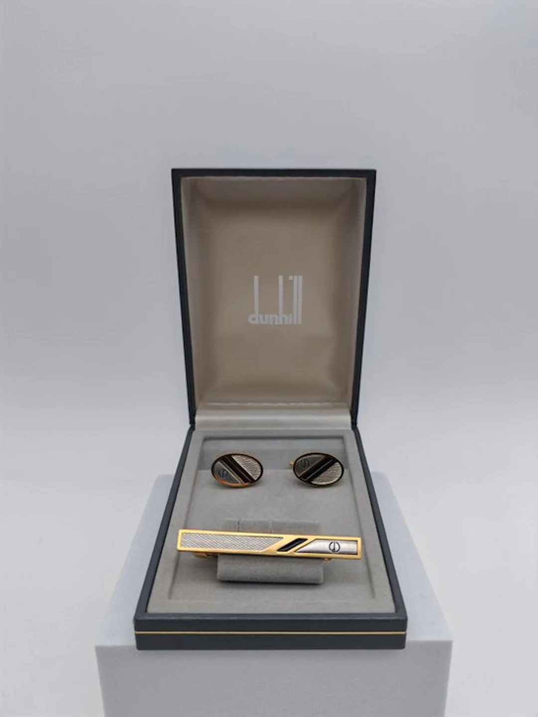 Alfred Dunhill - Metal, Gold-plated - Cufflinks - Box