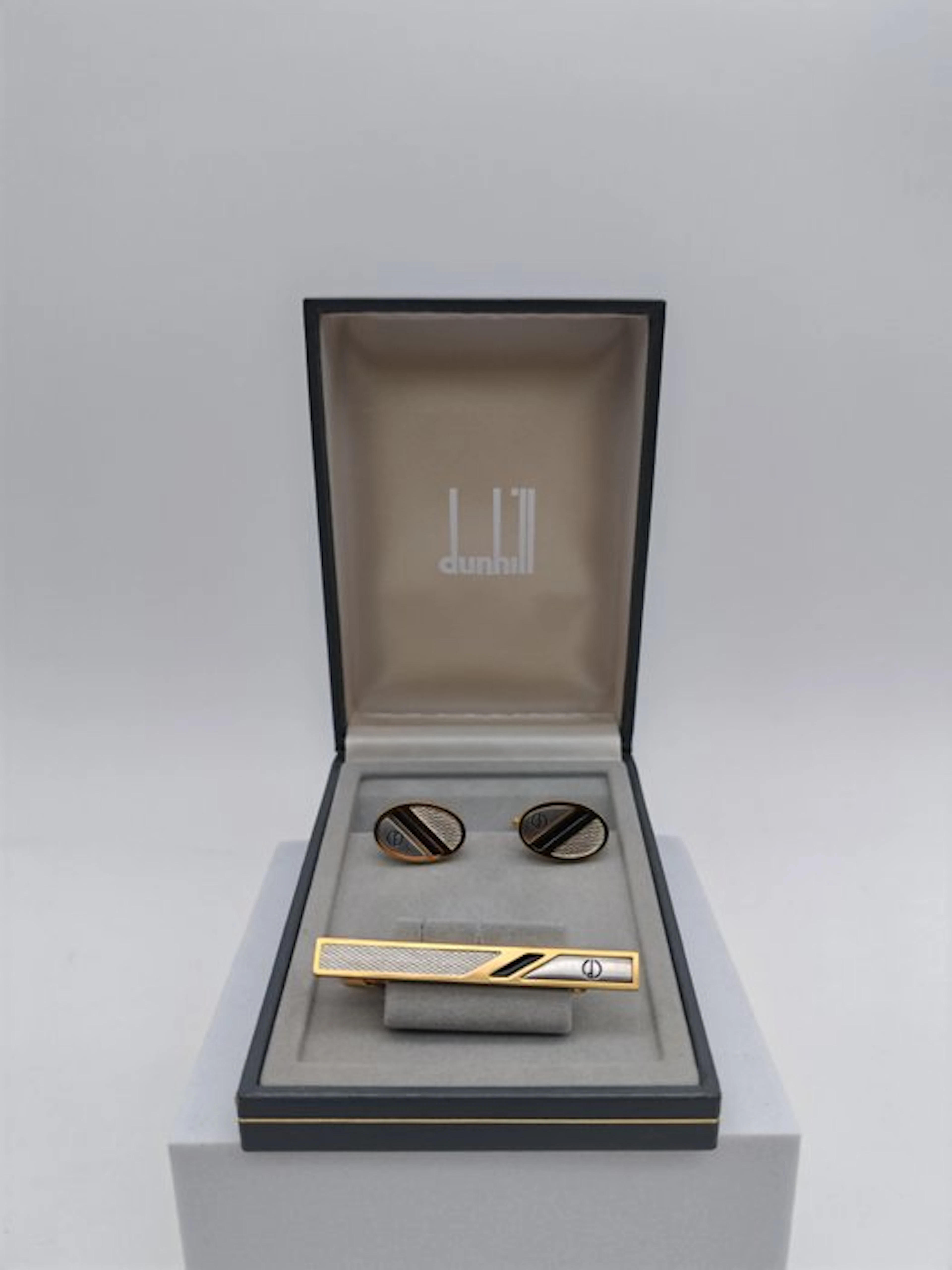 Alfred Dunhill - Metal, Gold-plated - Cufflinks - Box