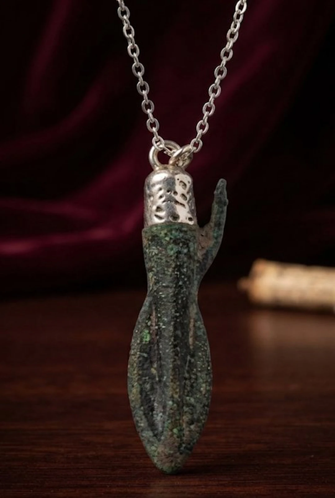 Celtic Patinated Bronze Arrowhead (No reserve price)