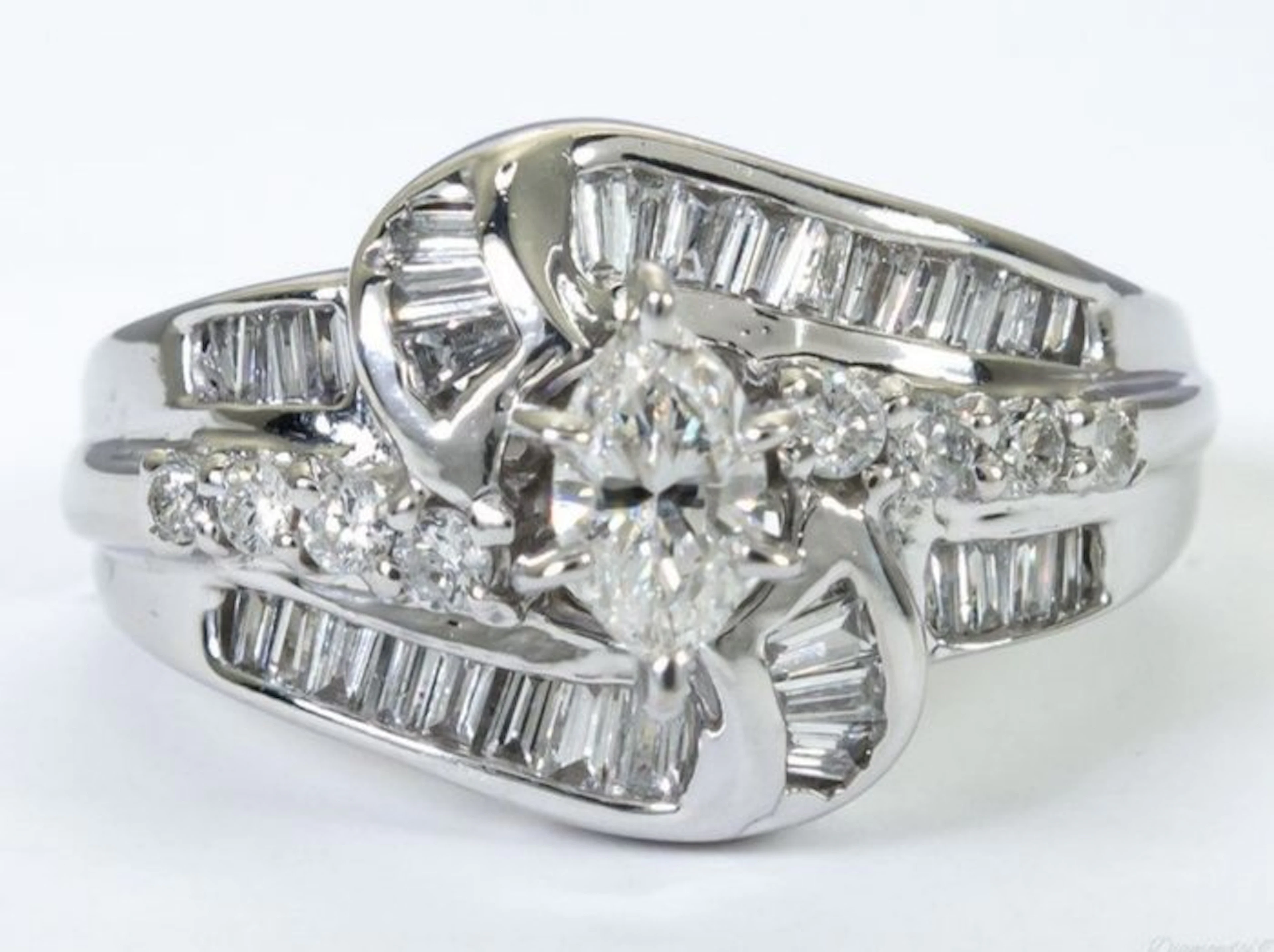 Cocktail ring - 14 kt