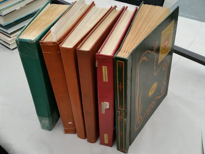 World - 6 insert books featuring many European countries from the ...
