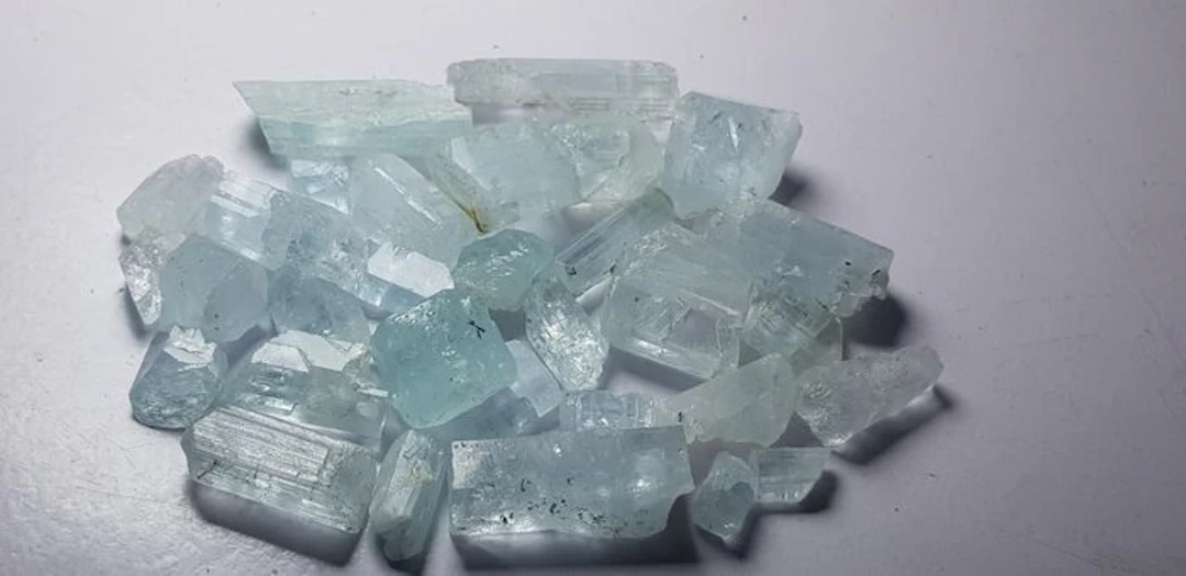 Natural Rough Aquamarine Crystals- 125 g - (36)
