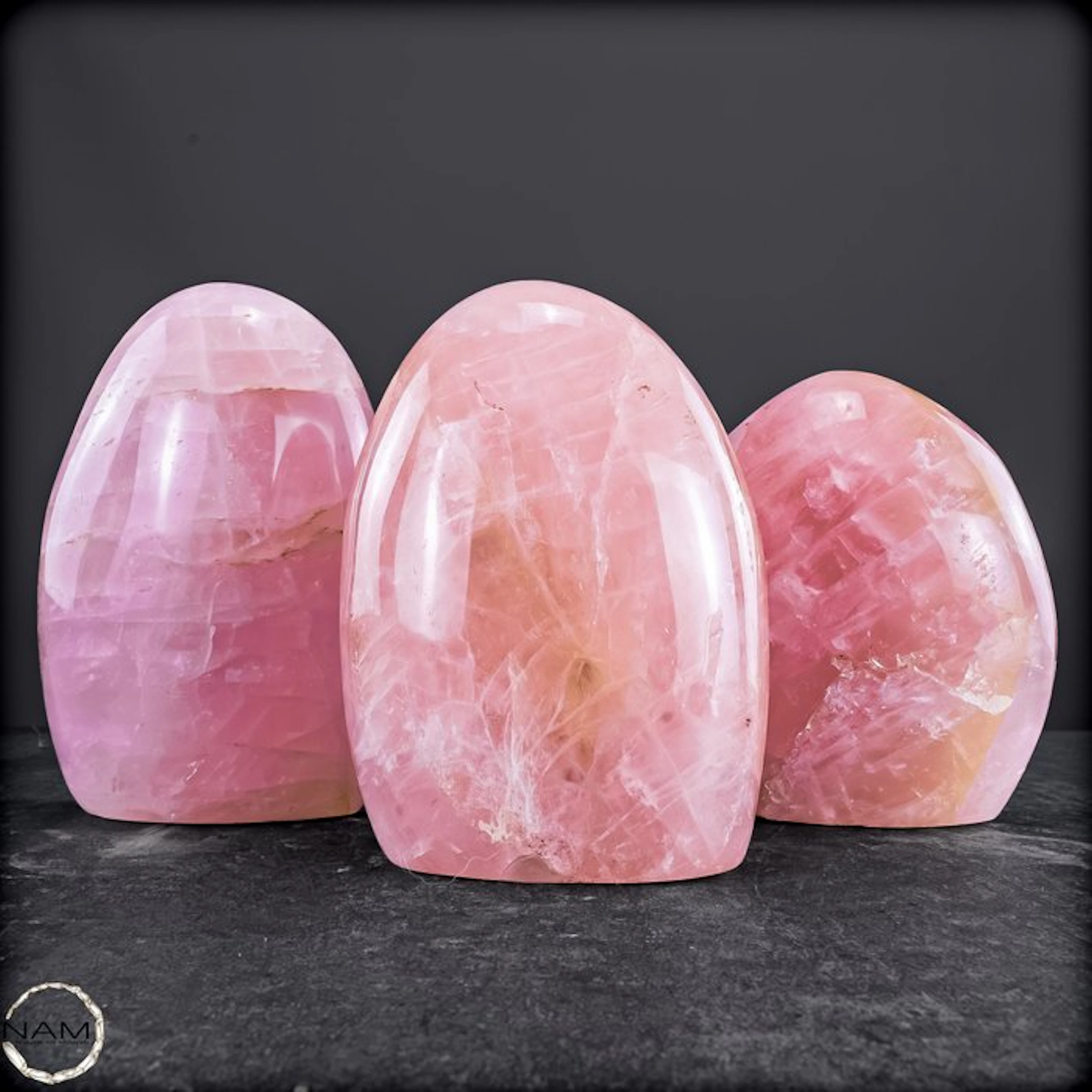 Natural rose quartz set from Brazil – Three extraordinary...