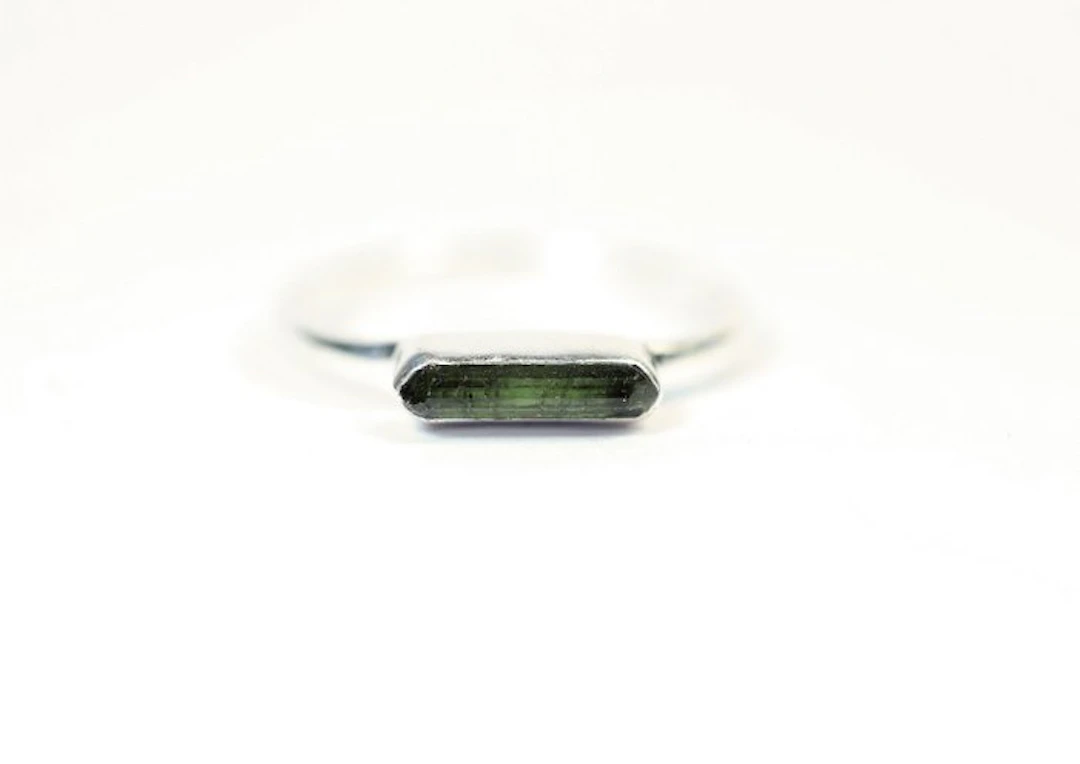 Green tourmaline Ring / new- 1.58 g - (1)