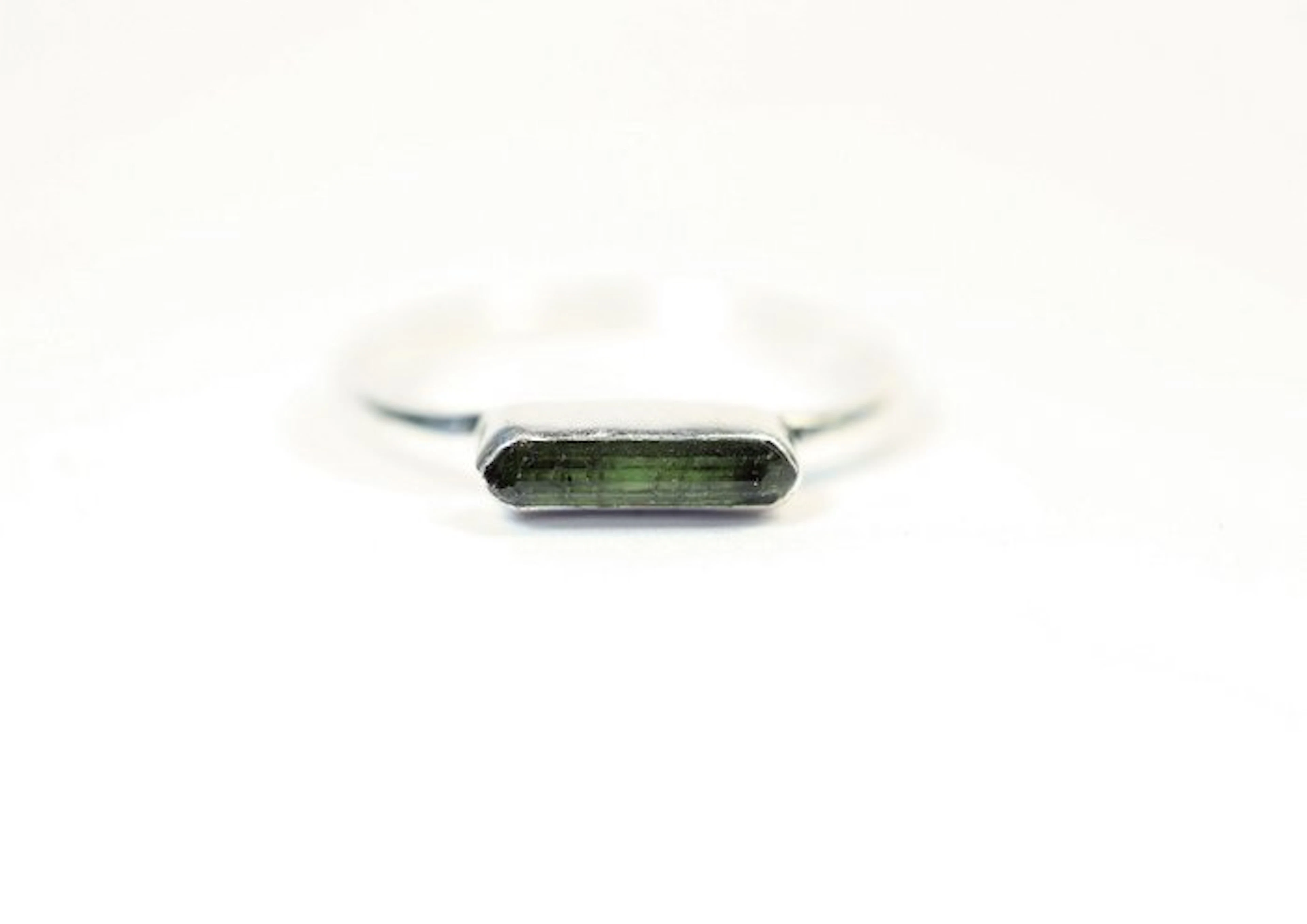 Green tourmaline Ring / new- 1.58 g - (1)