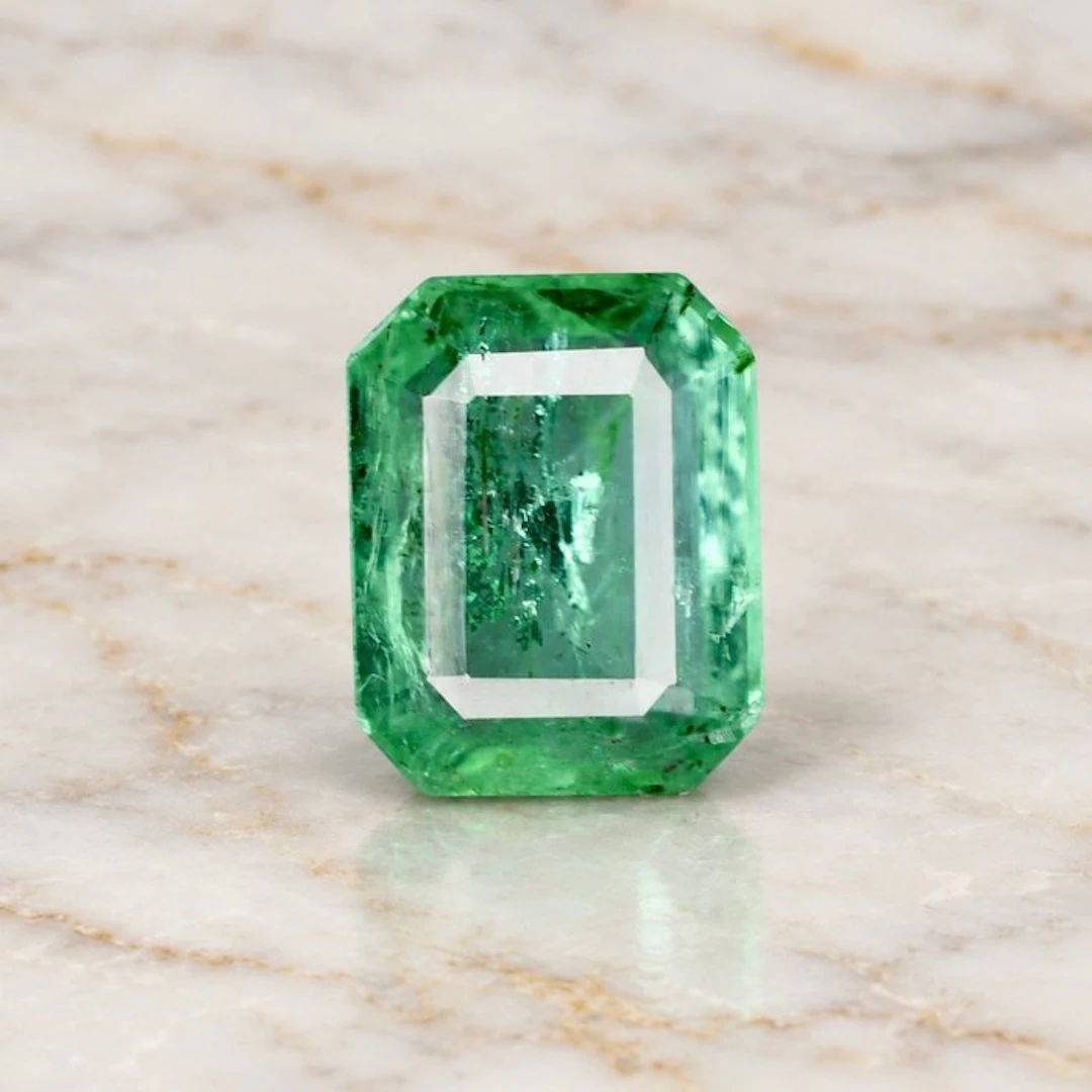 No reserve price Green Emerald - 1.38 ct - International...