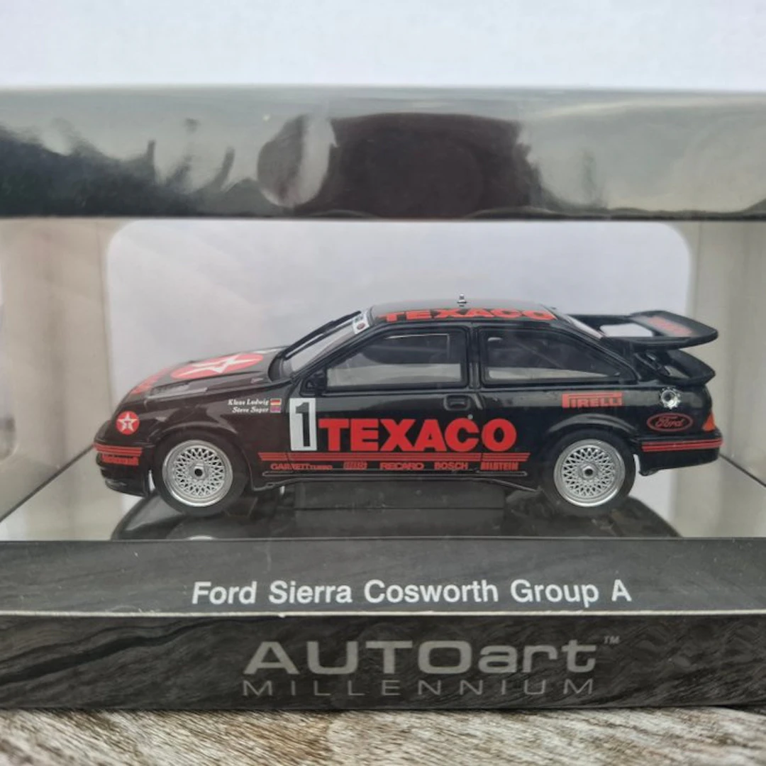 Autoart 1:43 - Model race car - Ford Sierra Cosworth RS500 Group A 1987