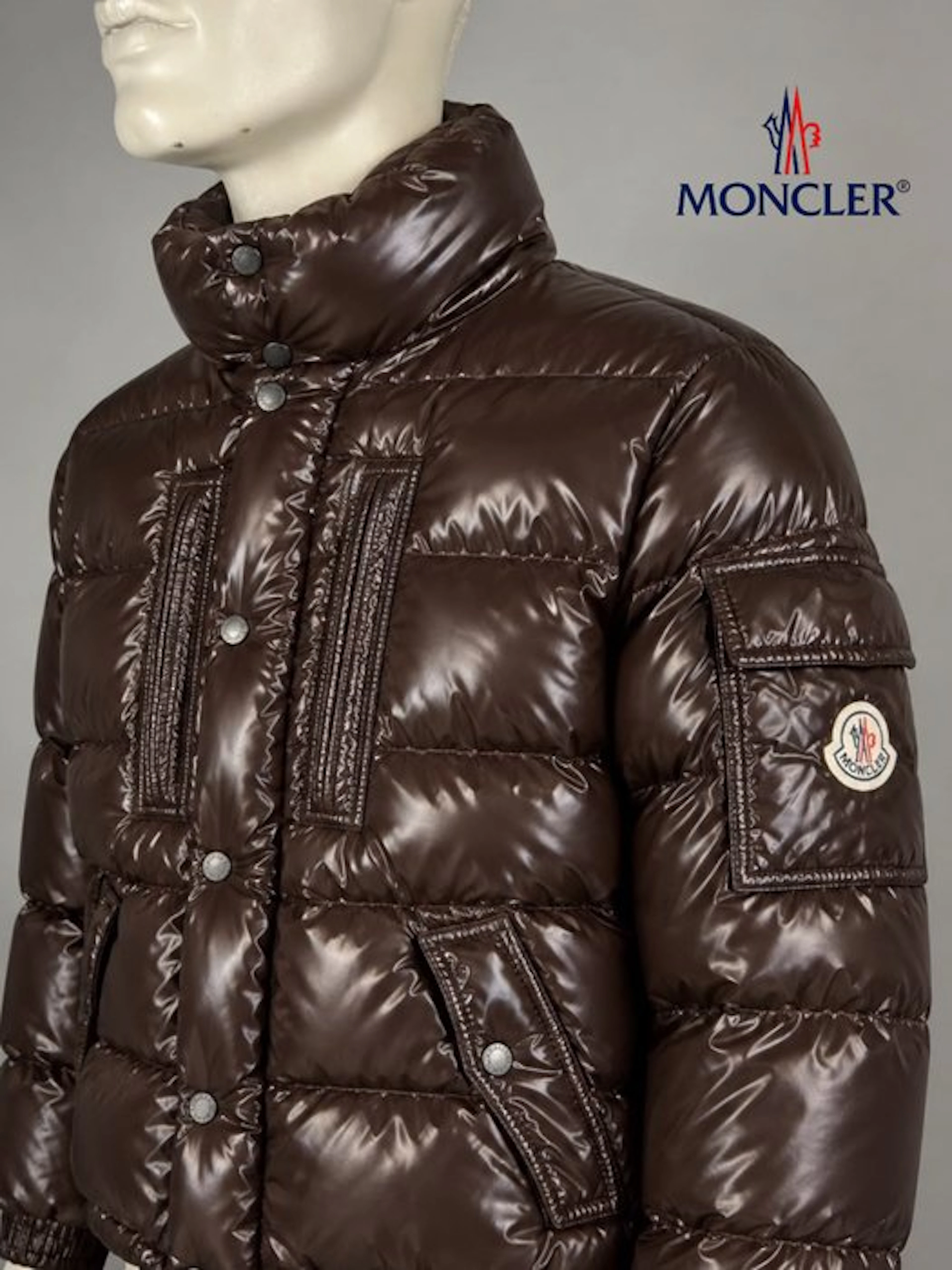 Moncler - Down jacket