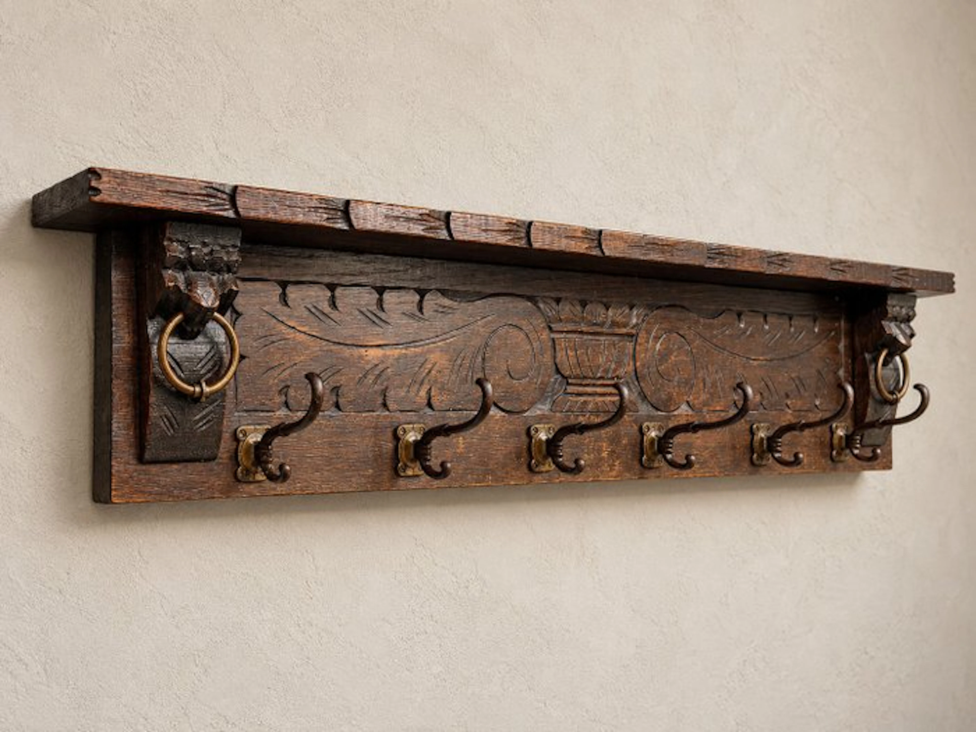 Mechelse kapstok met karakteristieke haken - Coat rack...