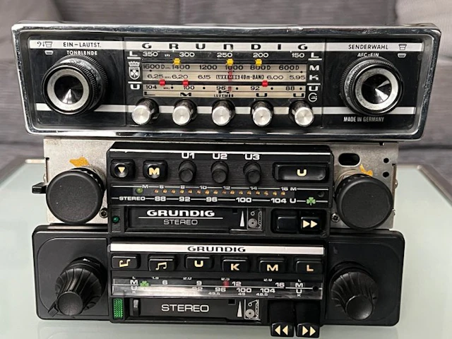 Grundig - diversi Autoradio - Multiple models