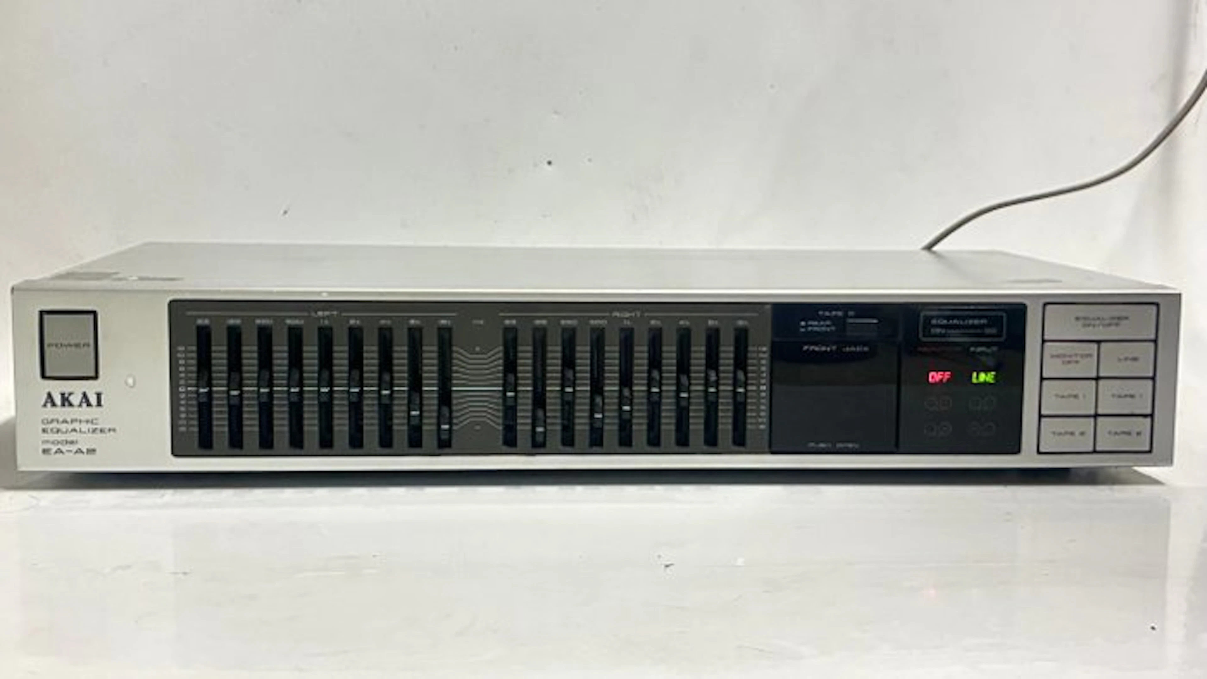 Akai - EA-A2 Stereo graphic equalizer