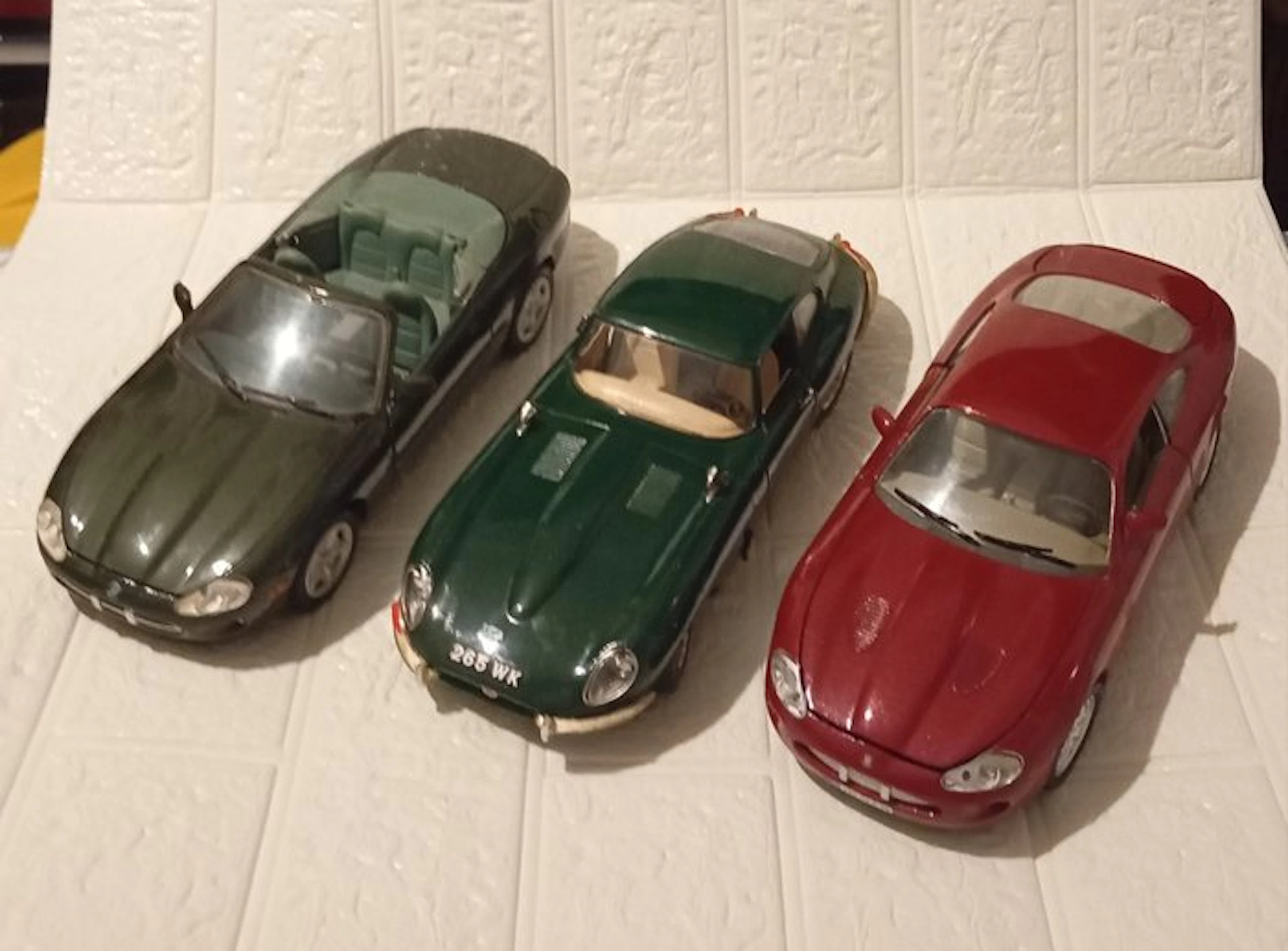 Maisto, Solido, Bburago 1:18 - Model car (3) - Jaguar